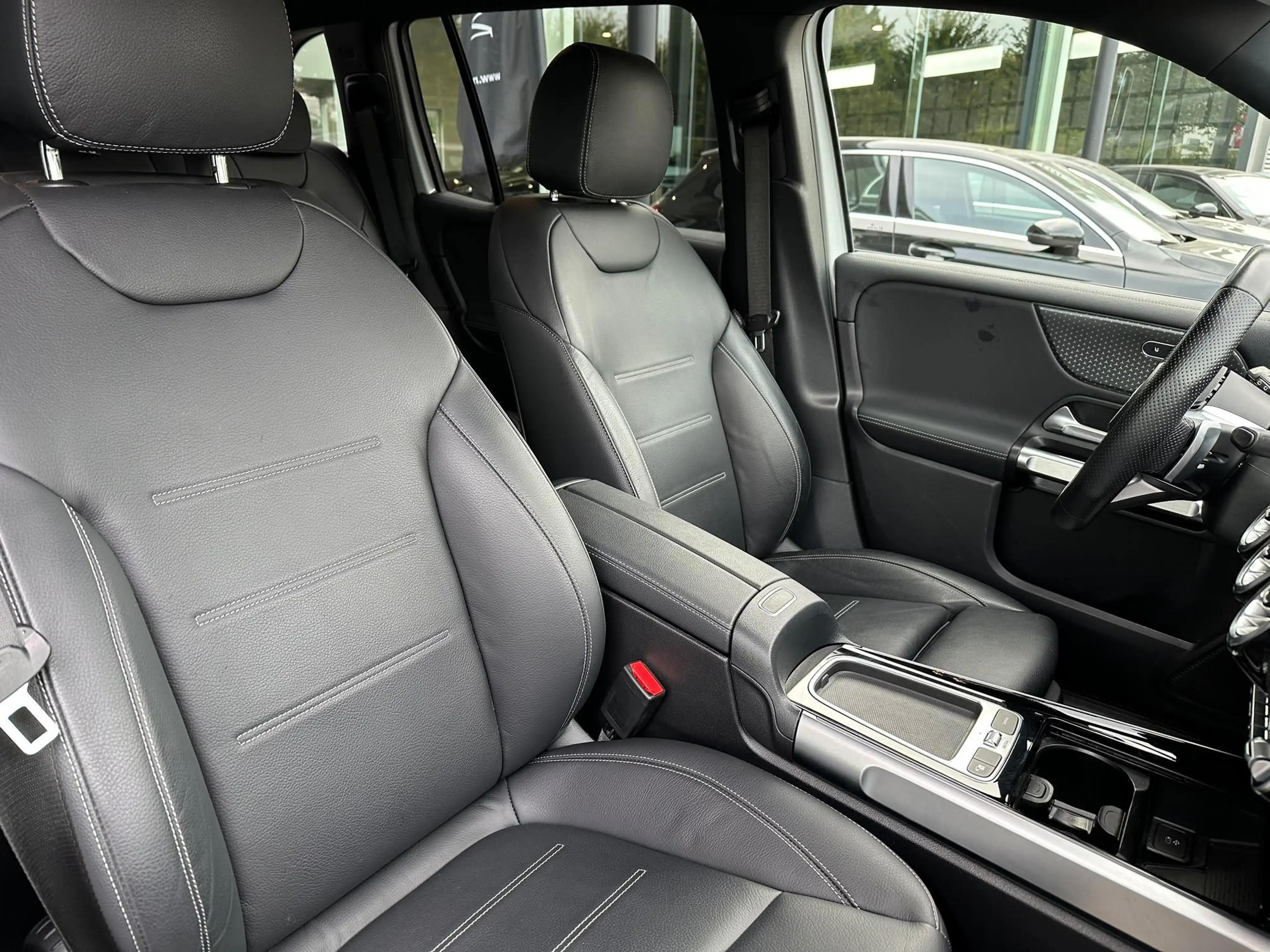 Mercedes-Benz EQB 250 EQB 250+ AMG Line 7Places — photo 13