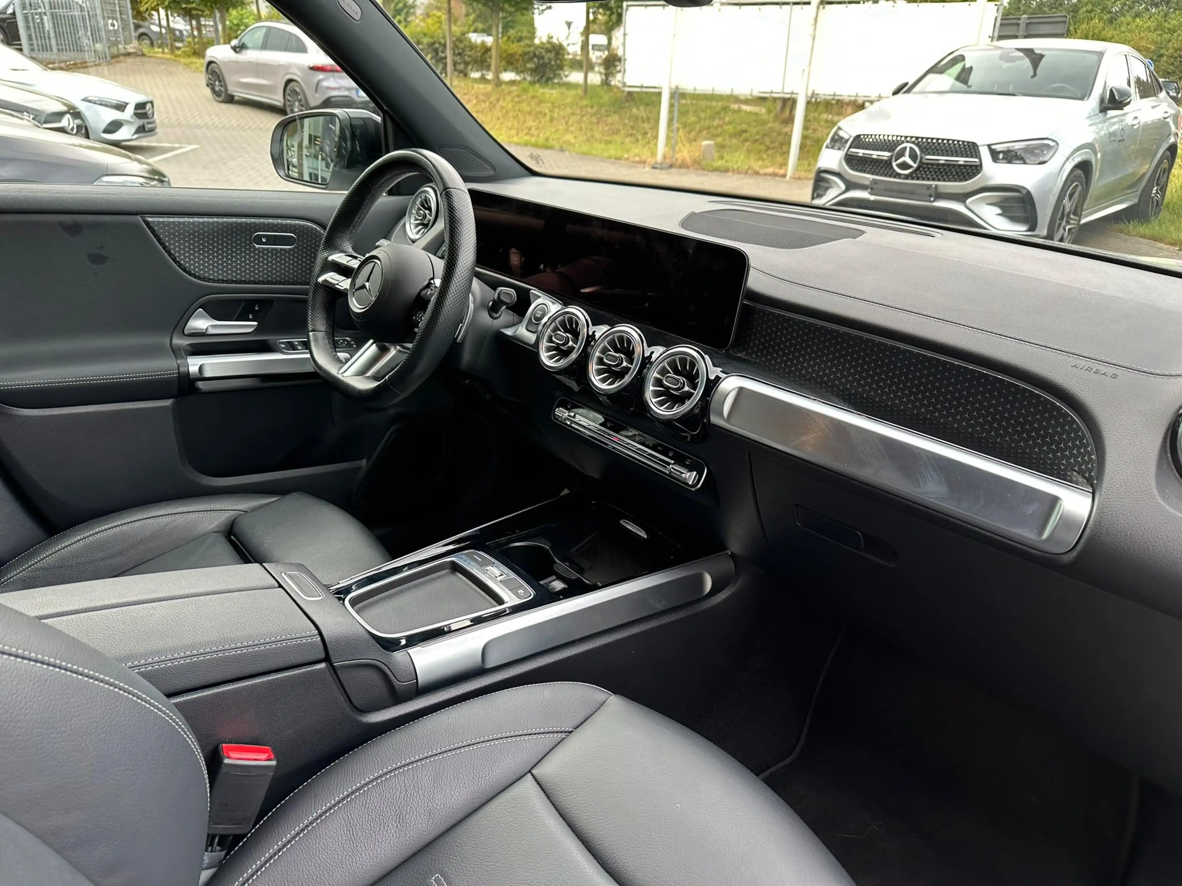 Mercedes-Benz EQB 250 EQB 250+ AMG Line 7Places — photo 14