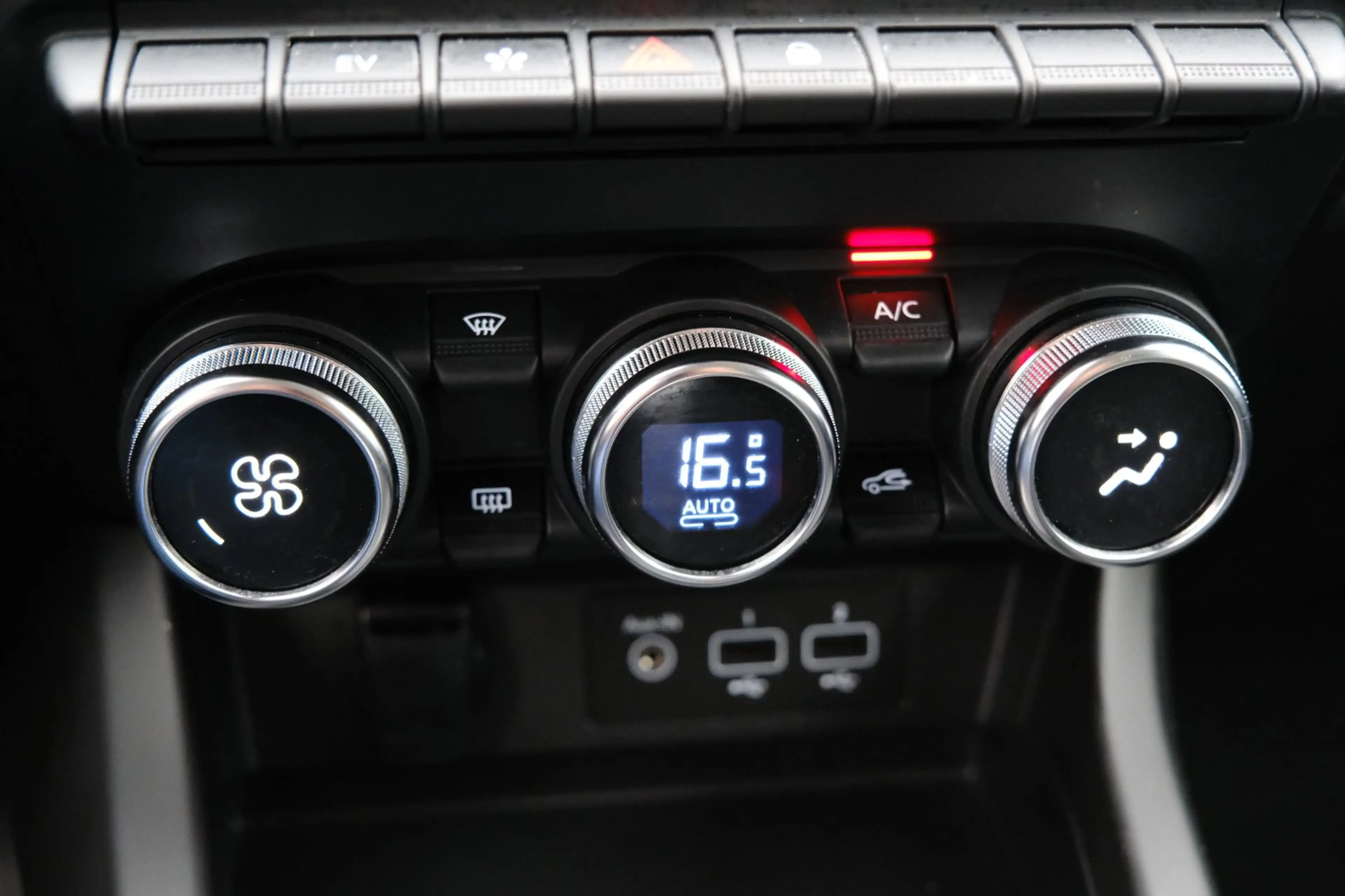 Renault Arkana 1.6 E-Tech Hybrid aut. 145 Intens Navi|Clima|PDC|L — photo 12