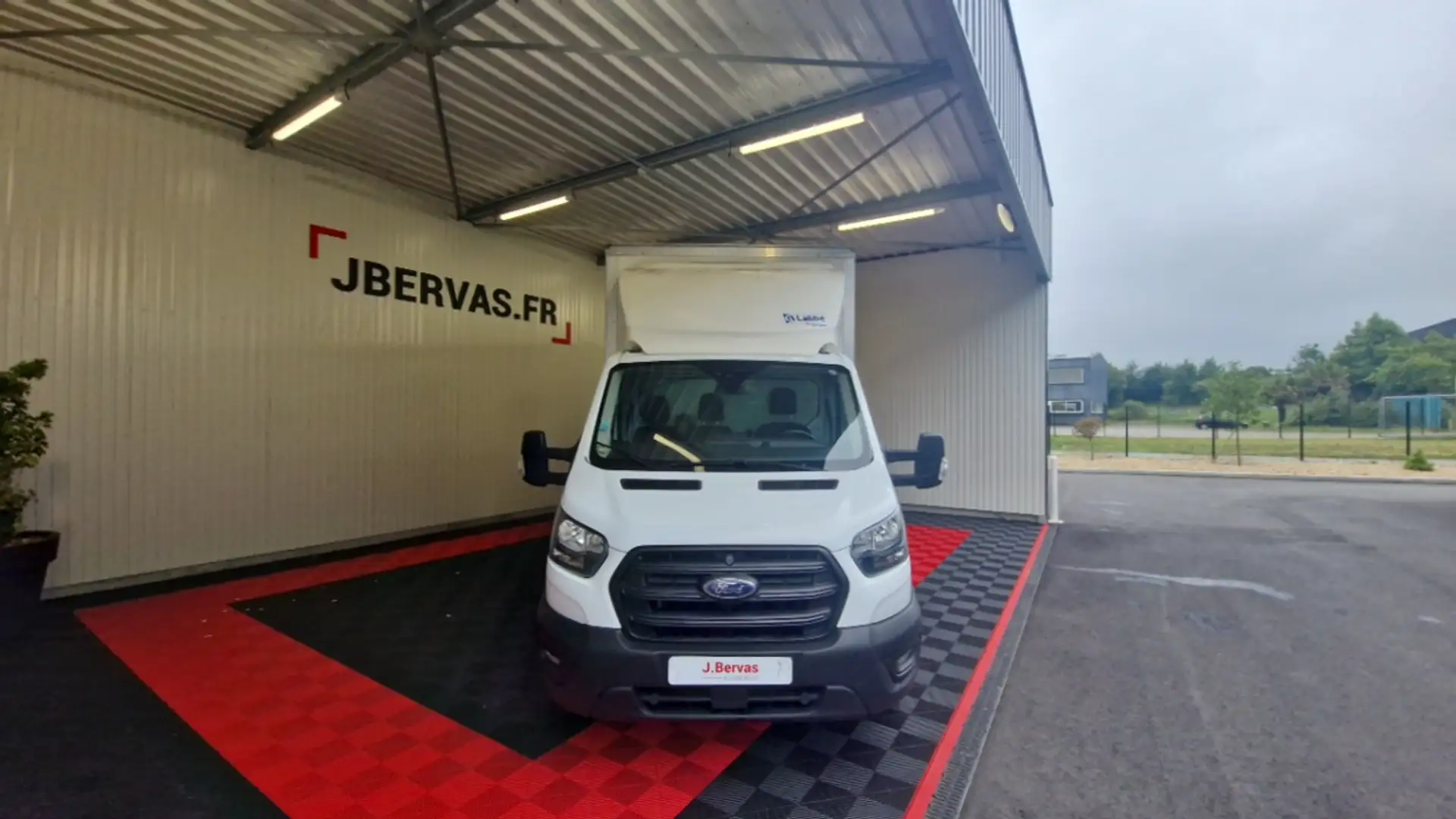 Ford Transit P350 L4 TREND 2.0 ecoblue 130 CAISSE 20m3 + HAYON Blanc - 2