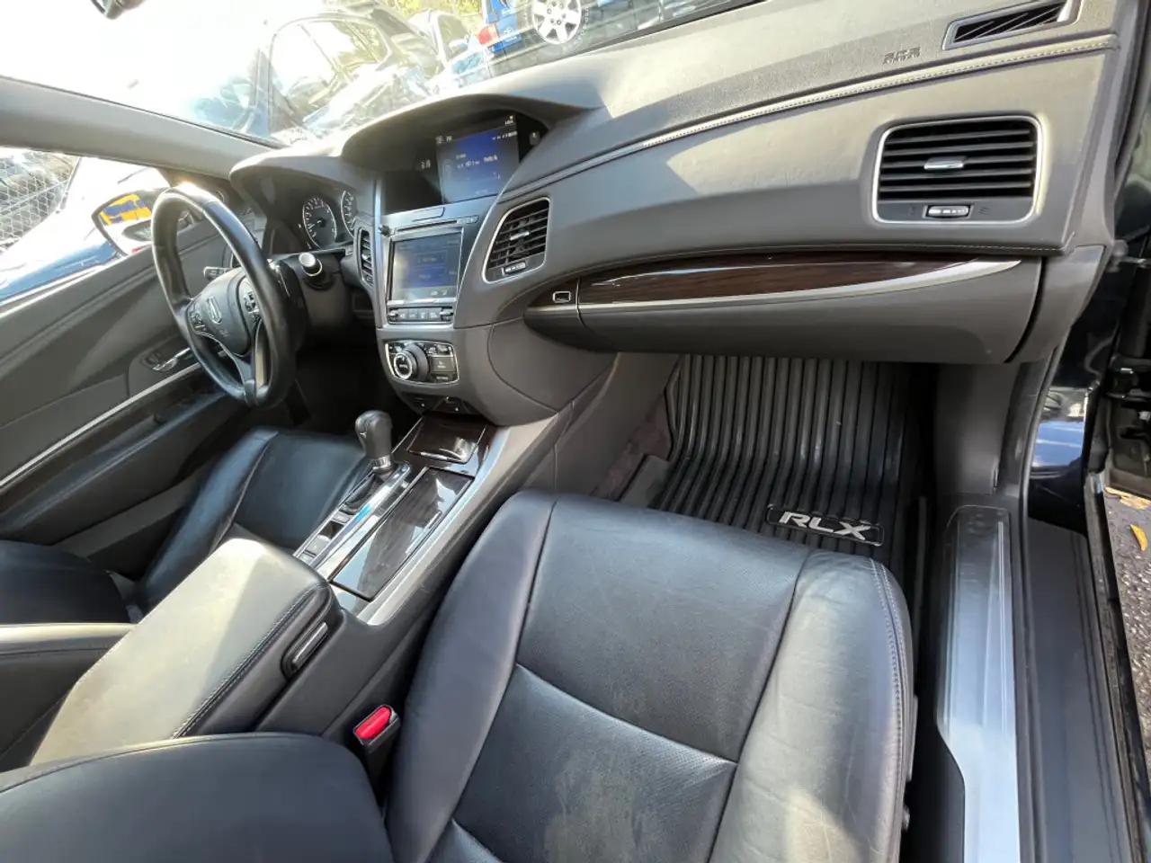 Acura RLX снимка Acura RLX