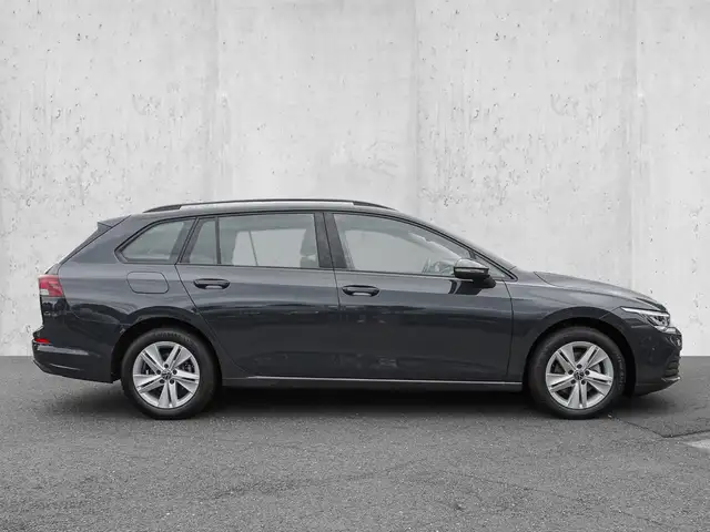 Volkswagen Golf view 4