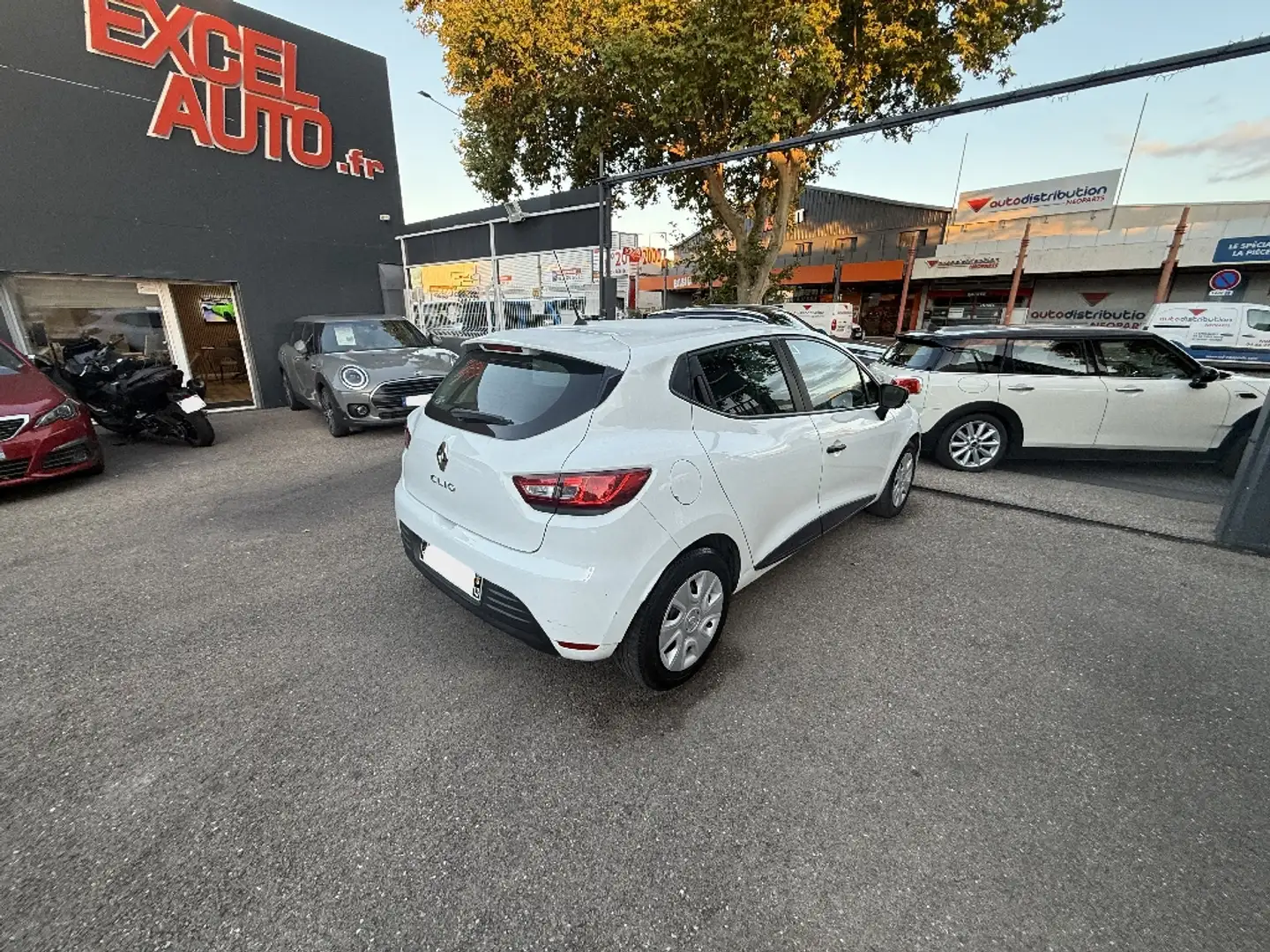 Renault Clio 1.5 DCI 75 ENERGY AIR - 2