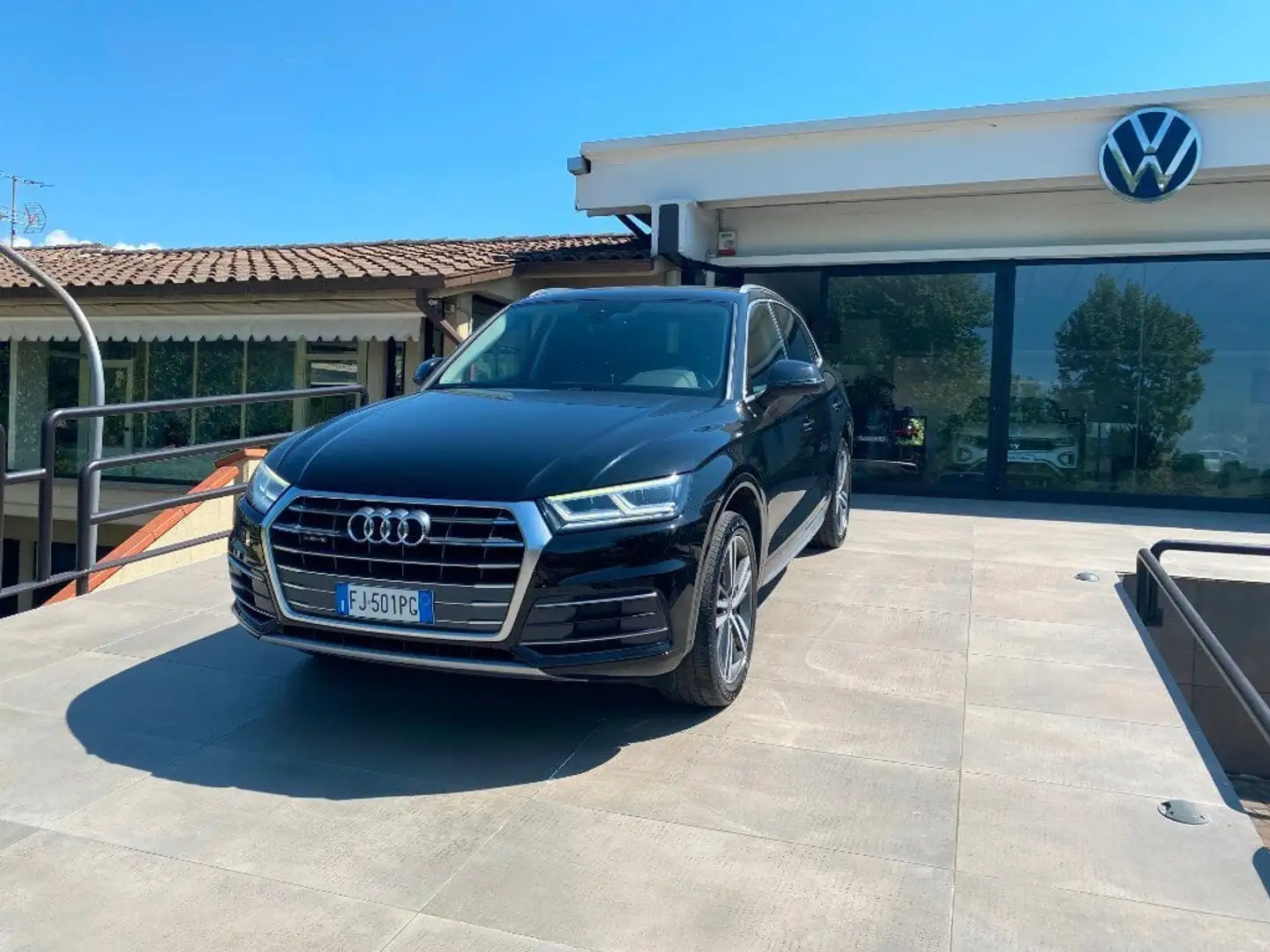 Audi Q5 Q5 2.0 TDI 190 CV quattro S tronic Business Sport Černá - 2