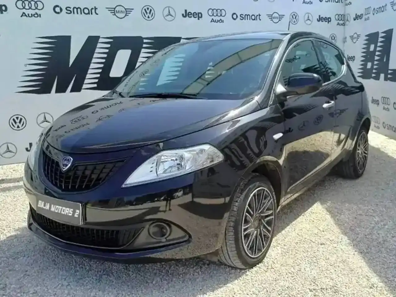 Lancia Ypsilon 2023