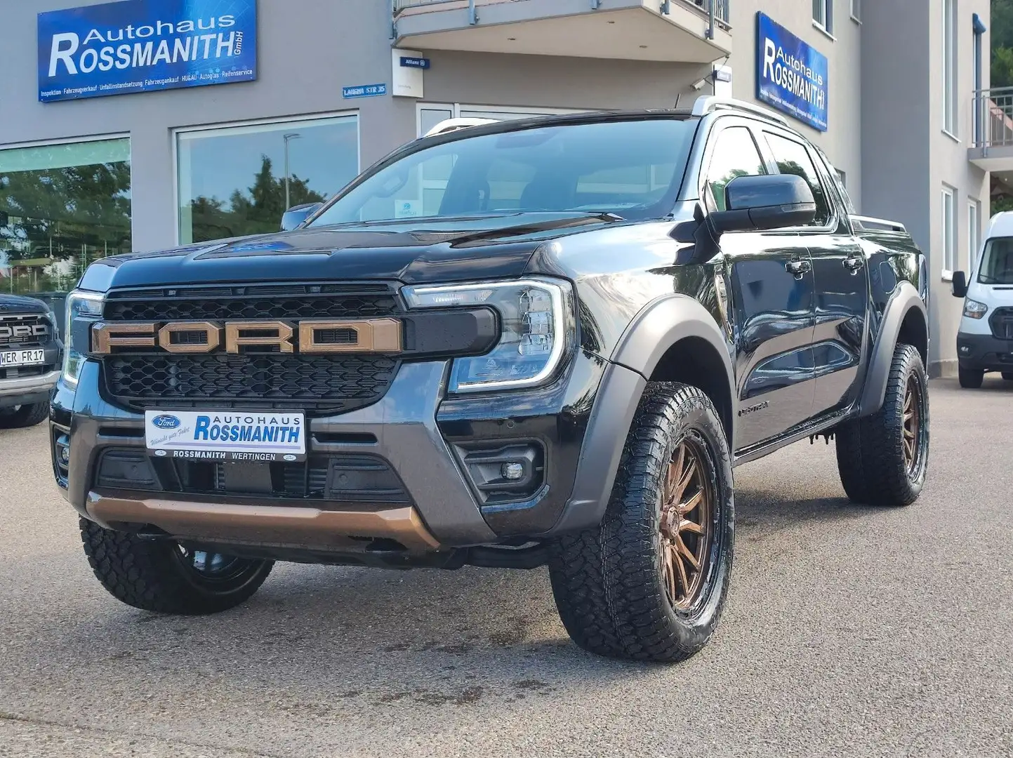 Ford Ranger 2.0 Wildtrak e-4WD *RAPTORUMBAU/20" AT RE Černá - 1