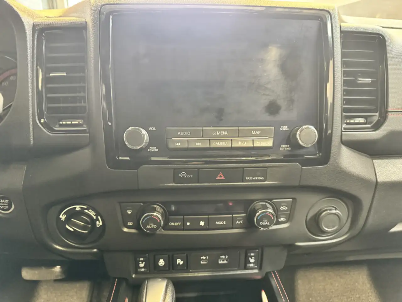 Nissan Frontier снимка Nissan Frontier