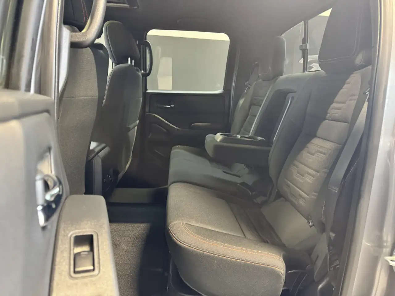 Nissan Frontier снимка Nissan Frontier