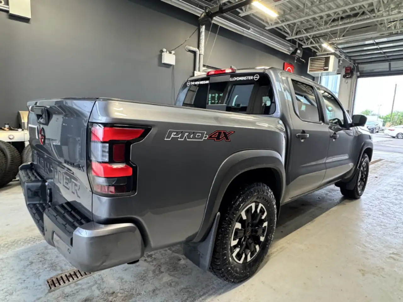 Nissan Frontier снимка Nissan Frontier