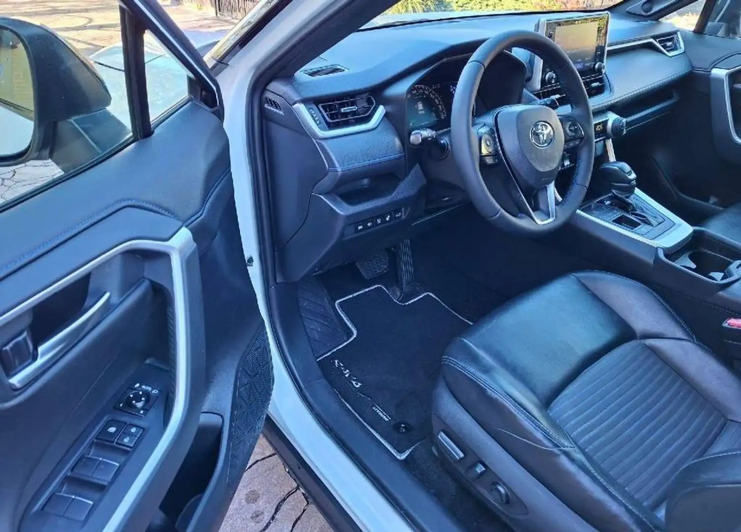 Toyota RAV 4 RAV4 2,5 Hybrid Style AWDStyle Weiß - 2