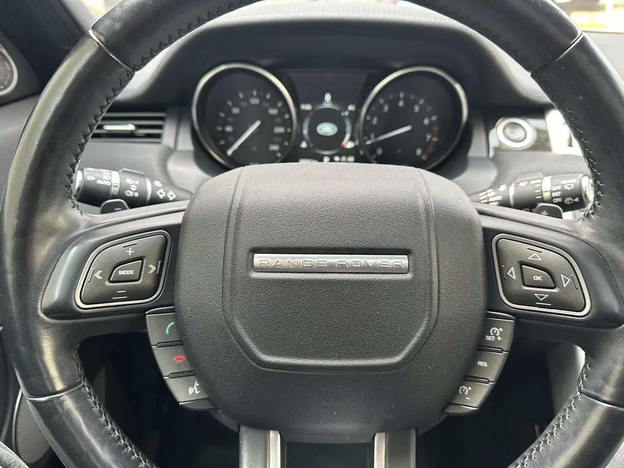 Land Rover Range Rover Evoque снимка Land Rover Range Rover Evoque