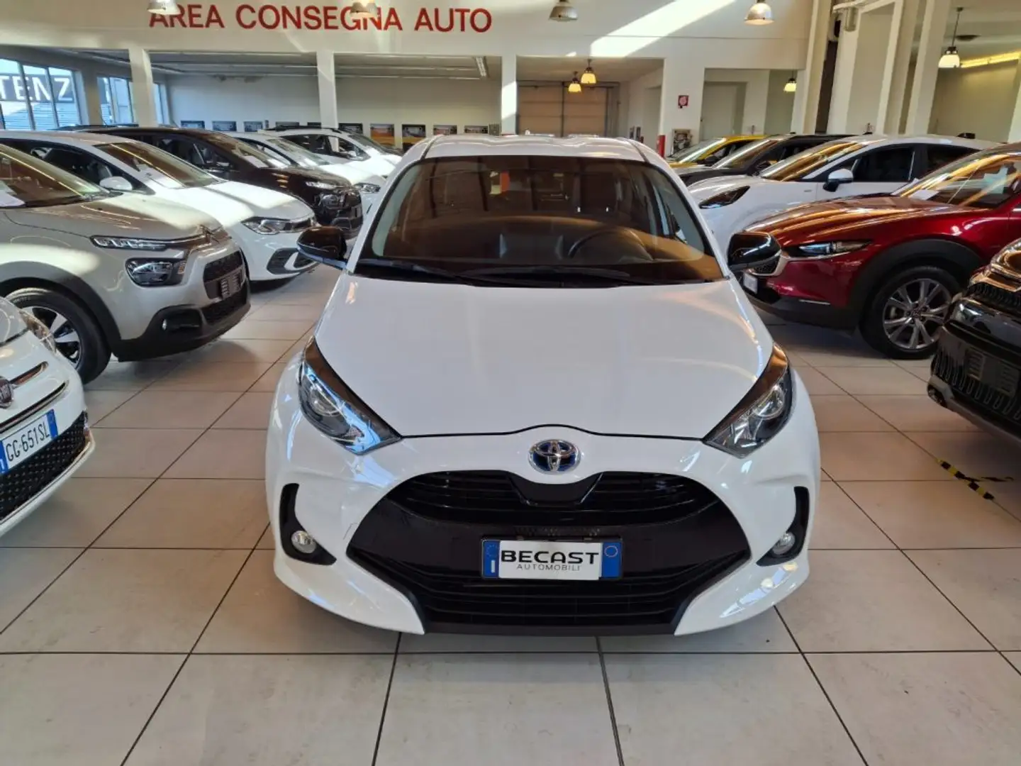 Toyota Yaris 1.5 Hybrid 5 porte Business - PROMO K73 Blanc - 2