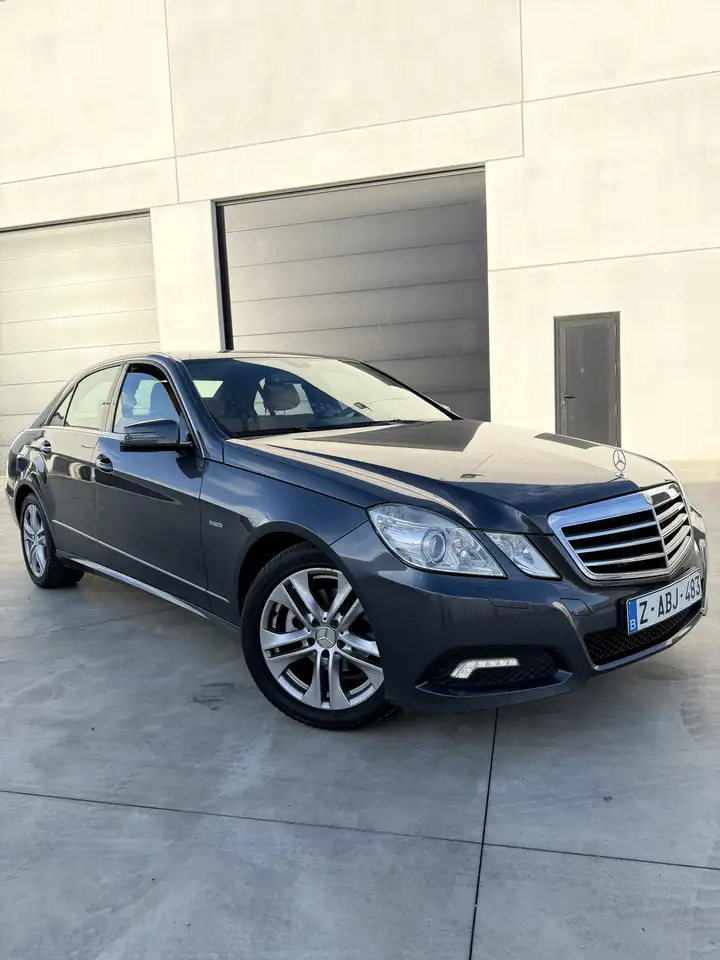 Mercedes-Benz E 220