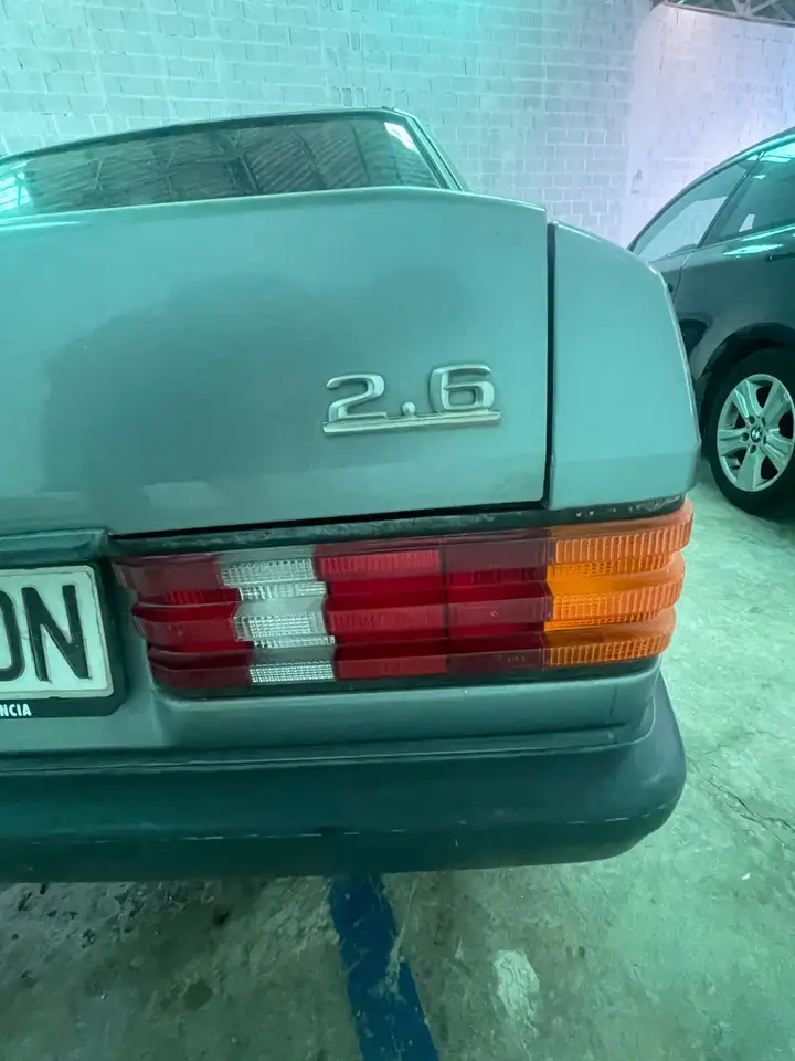 Mercedes-Benz 190E 2.6, foto 4
