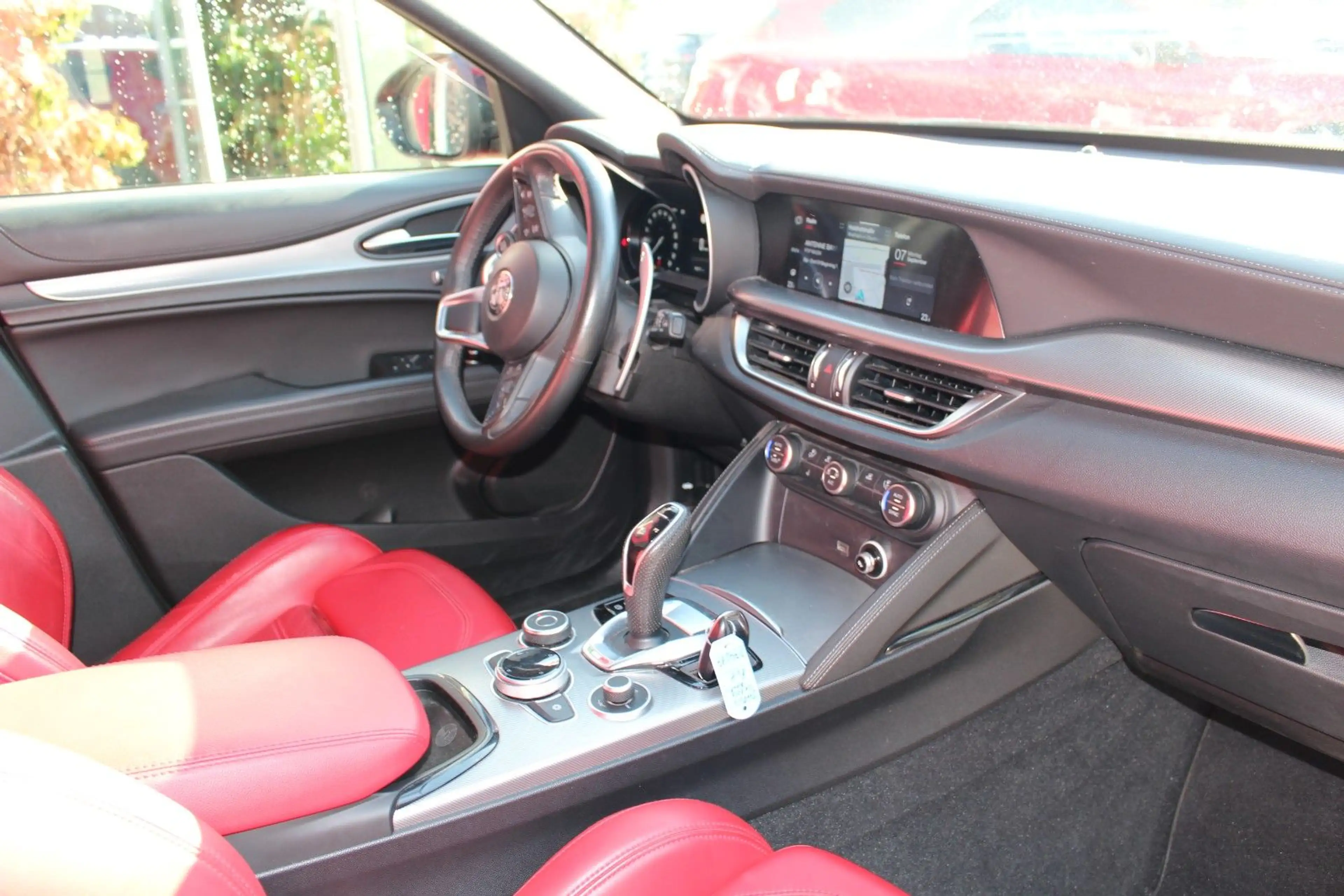Alfa Romeo Stelvio Veloce Q4 Matrix-LED/Premium Paket — photo 5