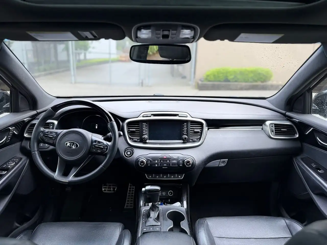 Kia Sorento снимка Kia Sorento