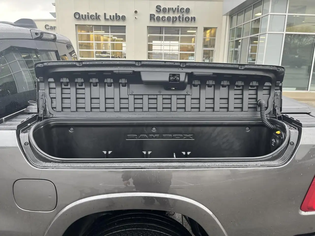 RAM 1500 снимка RAM 1500
