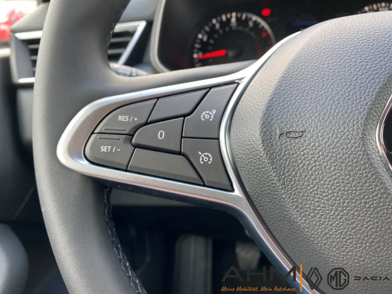 Renault Clio V Zen KLIMA TEMPOMAT SITZHEIZUNG 23