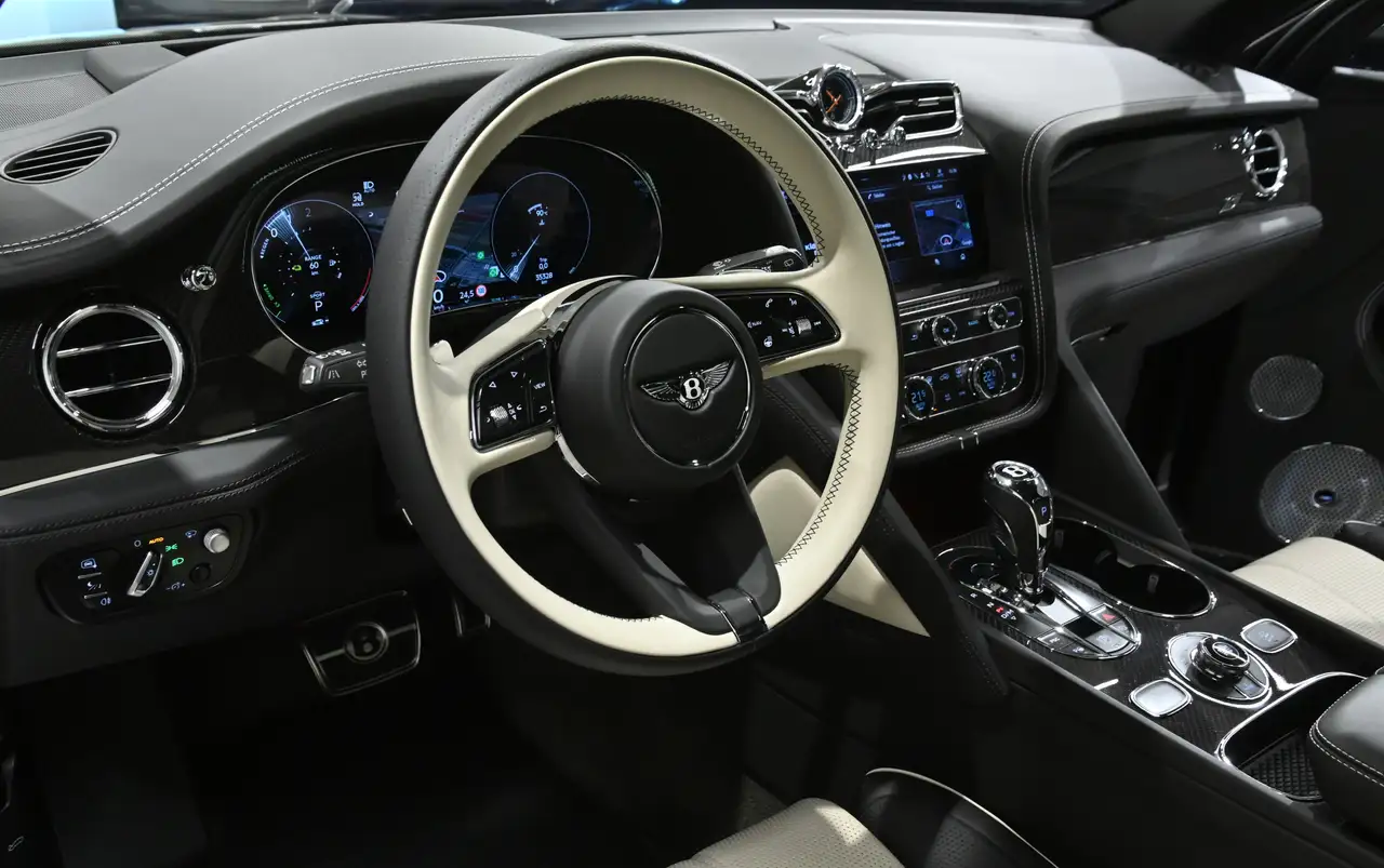 Bentley Bentayga 2023