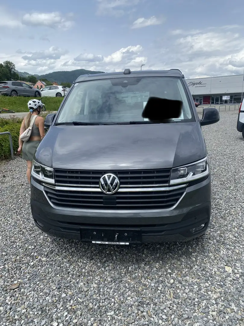 Volkswagen T6.1 California Grau - 2
