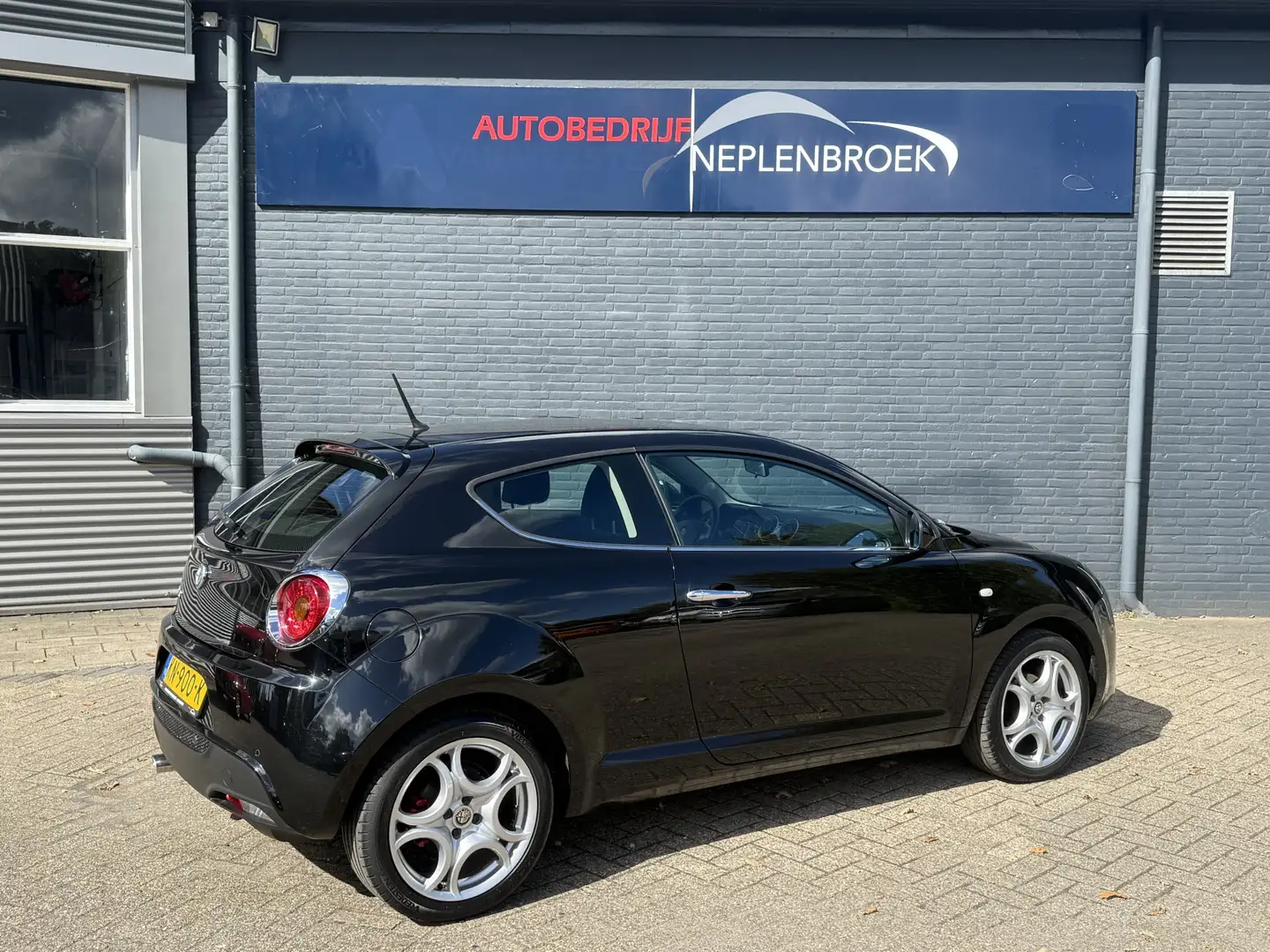 Alfa Romeo MiTo 1.4 Progression 16inch,Clima,Cruise,Radio/cd Bj 20 Noir - 2