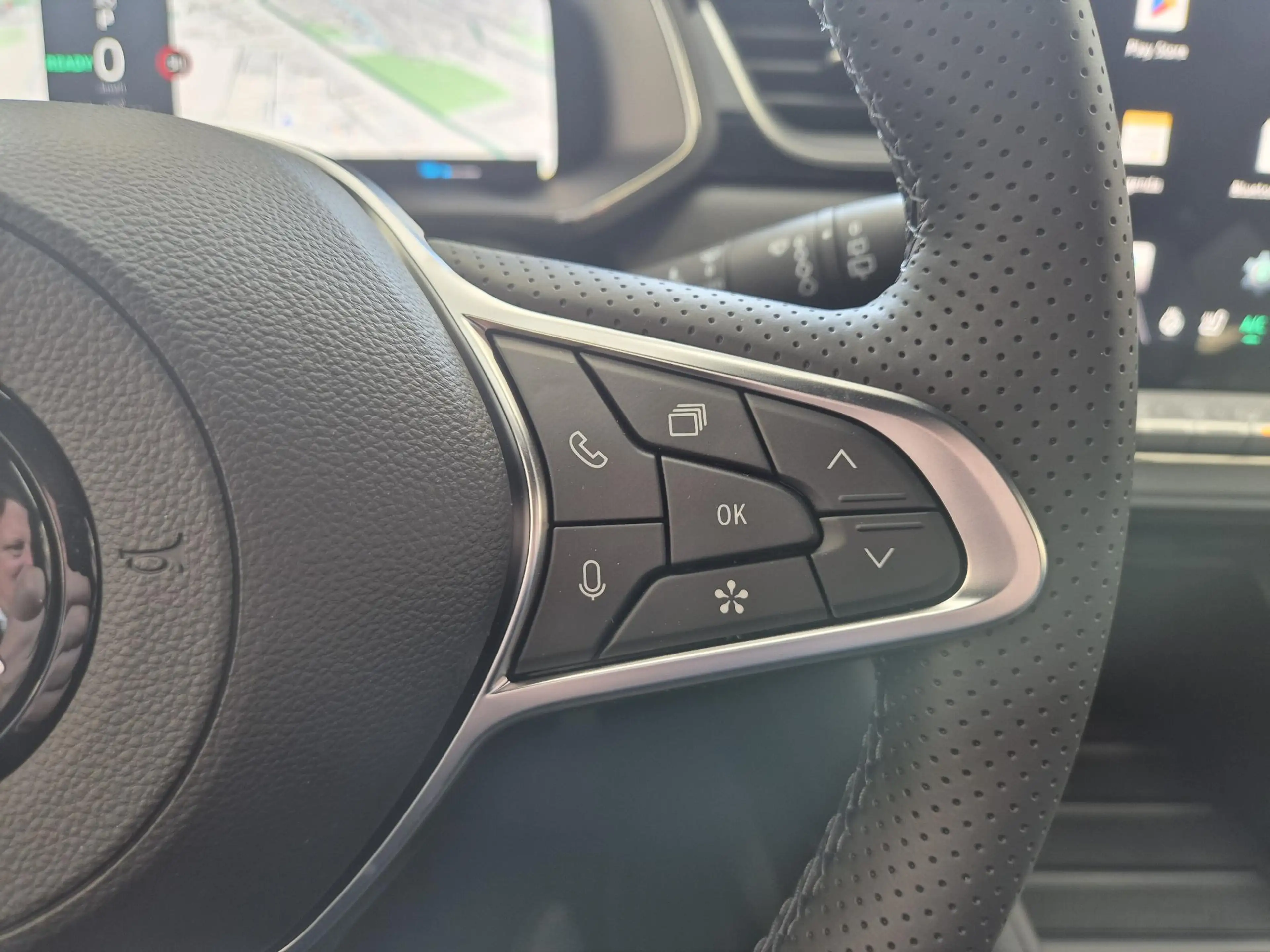 Mitsubishi Grandis 1.8 HEV First Edition | Built-in Google | DEMO | 3 — photo 21