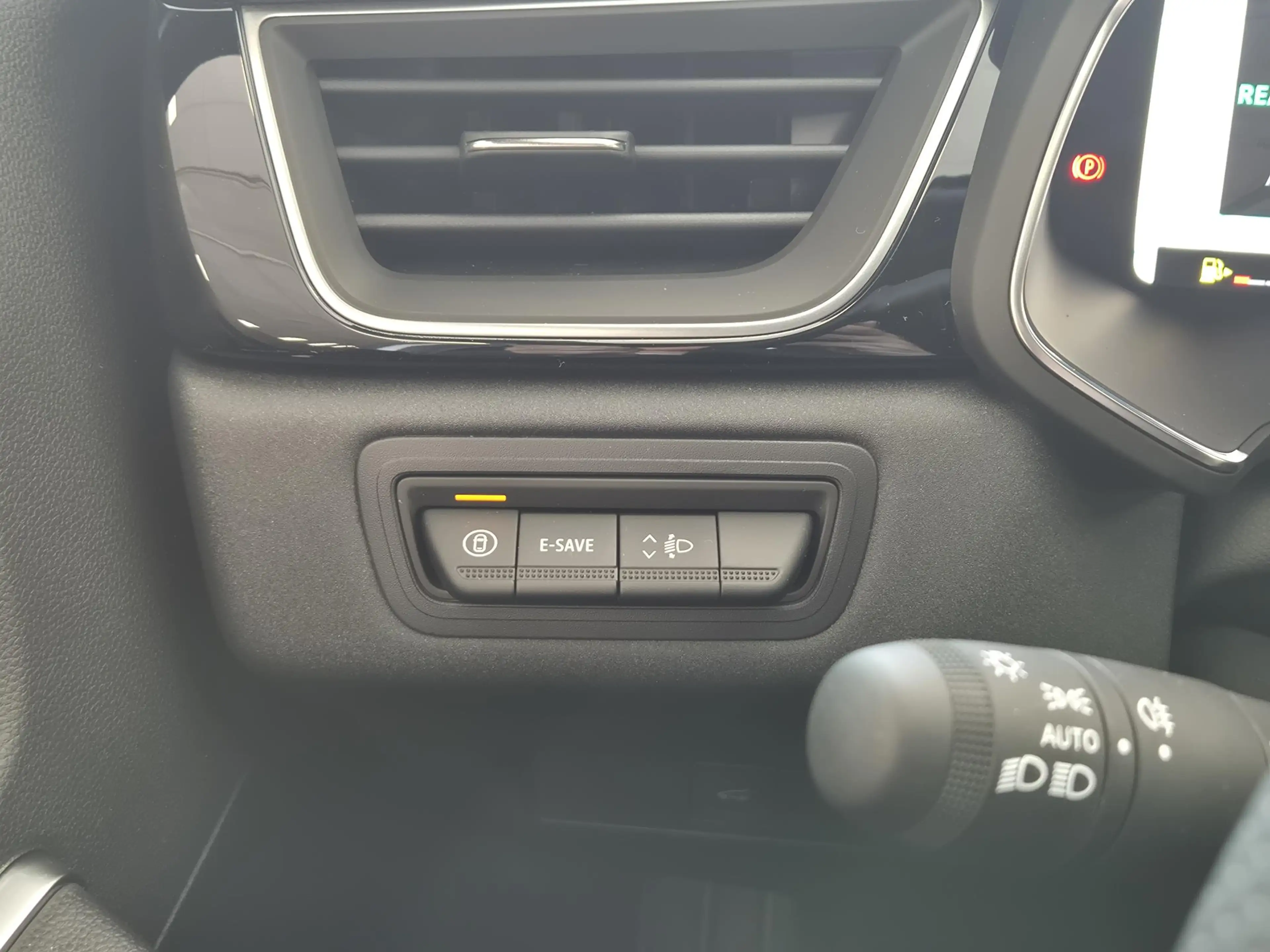 Mitsubishi Grandis 1.8 HEV First Edition | Built-in Google | DEMO | 3 — photo 35