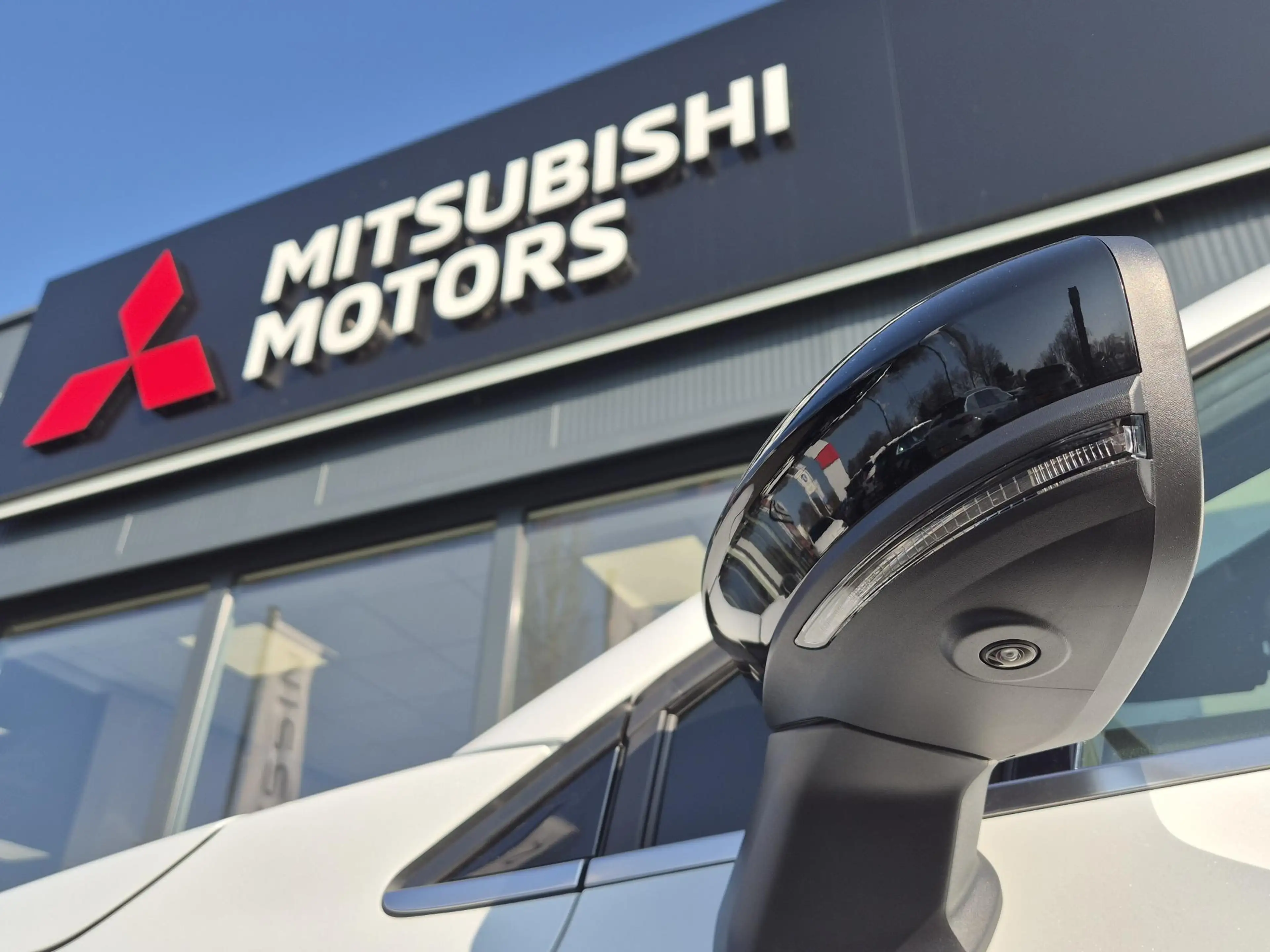 Mitsubishi Grandis 1.8 HEV First Edition | Built-in Google | DEMO | 3 — photo 29