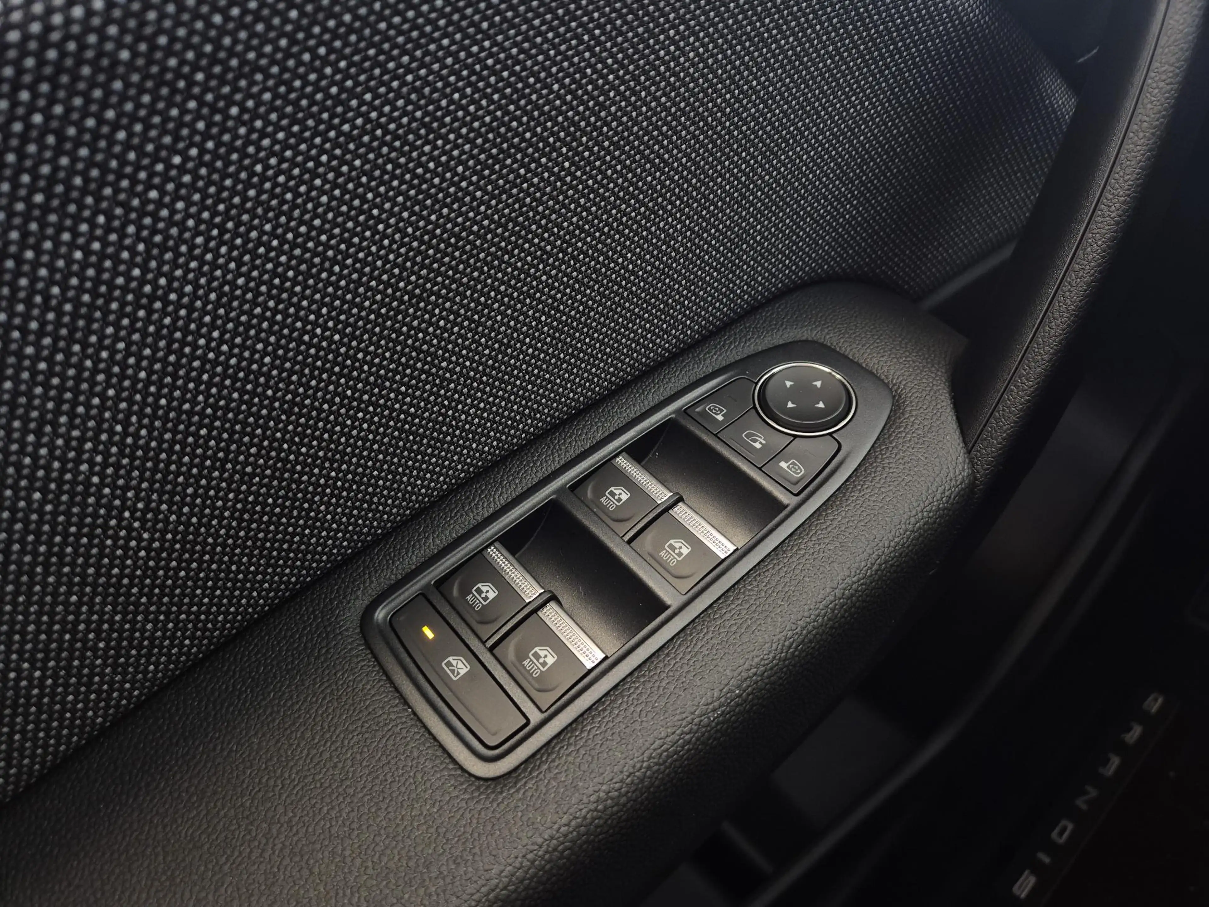 Mitsubishi Grandis 1.8 HEV First Edition | Built-in Google | DEMO | 3 — photo 19