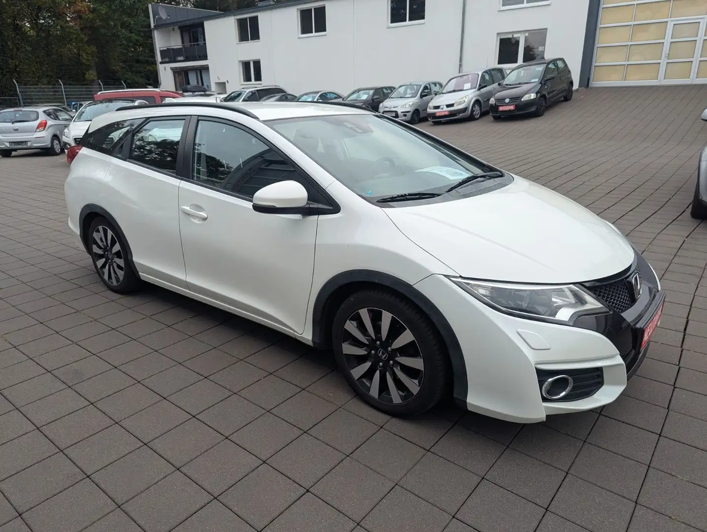 Honda Civic Tourer 1.8 i-VTEC *8fach* Weiß - 2