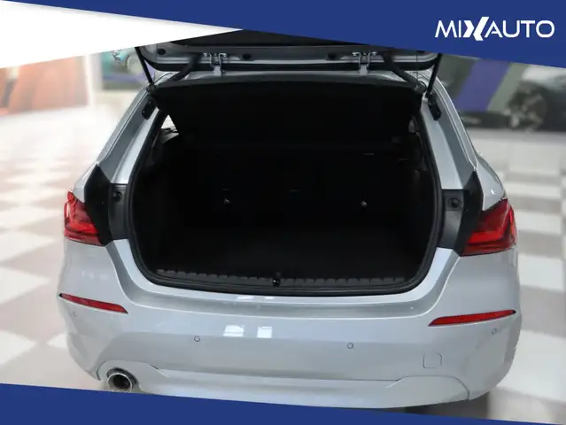 BMW 1 Series view 7