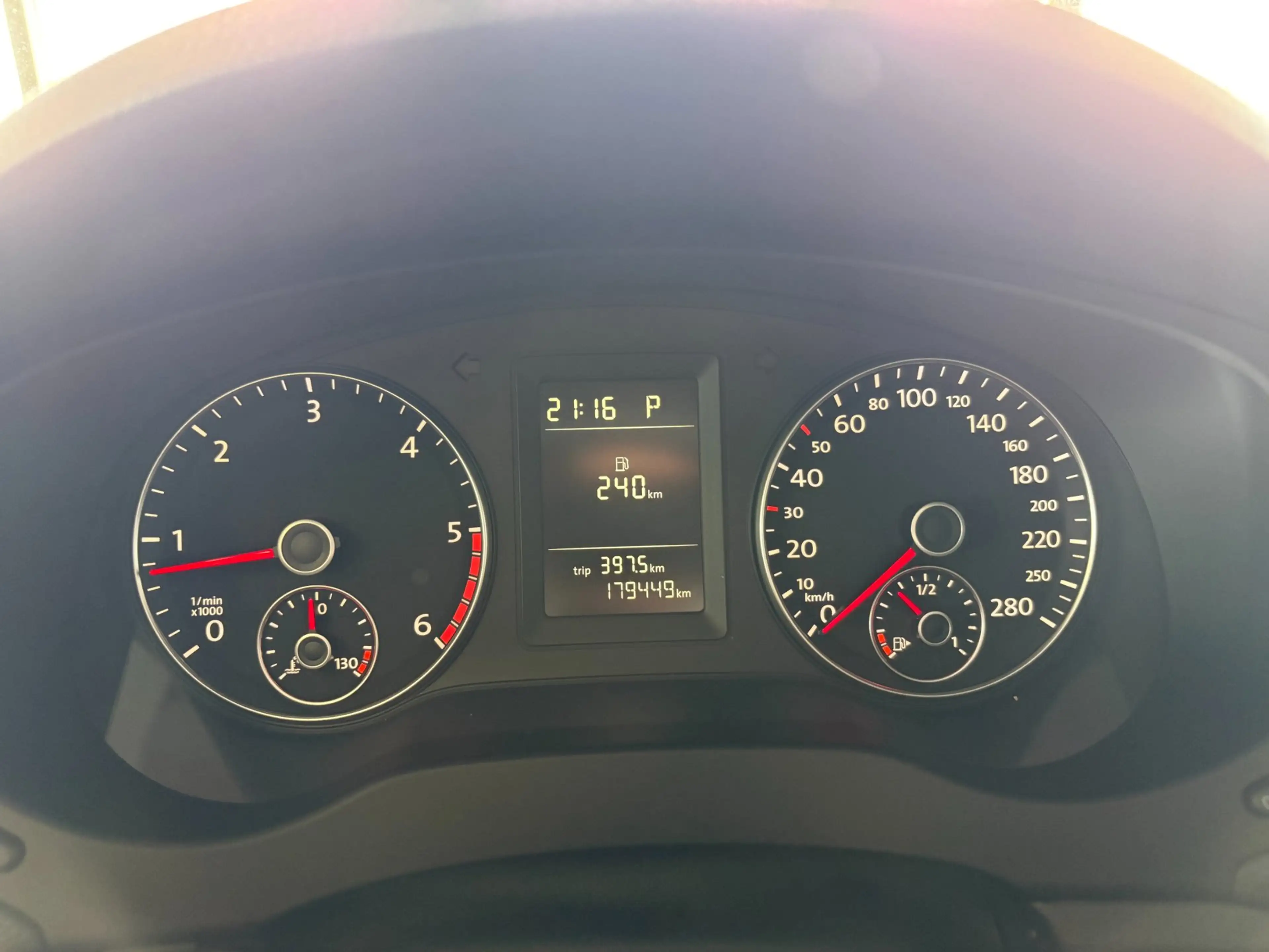 Volkswagen Jetta 1.6 TDI Highline BlueMotion — photo 14