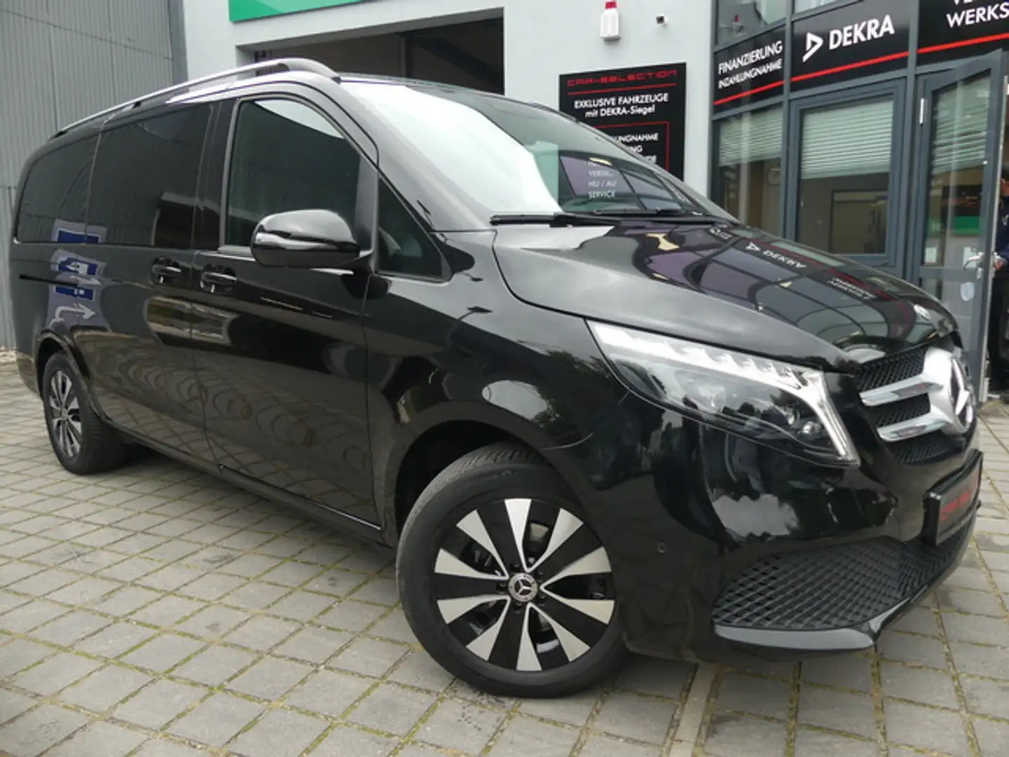 Mercedes-Benz V 300 d 4MATIC Lang BUMESTER ACC/PANO/STHZ/E-TÜREN Noir - 1