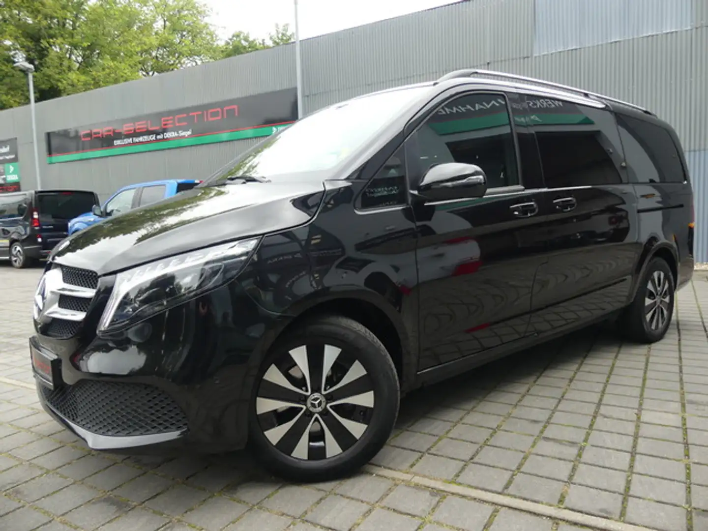 Mercedes-Benz V 300 d 4MATIC Lang BUMESTER ACC/PANO/STHZ/E-TÜREN Noir - 2