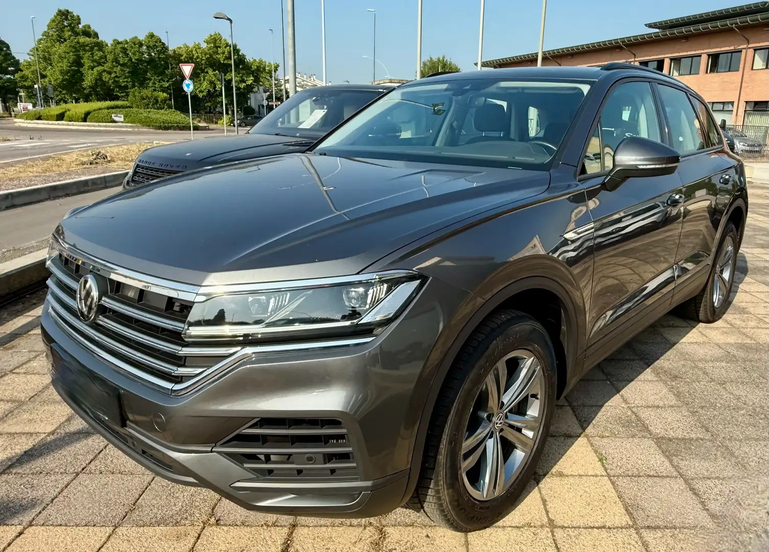 Volkswagen Touareg Touareg 3.0 V6 tdi Style 231cv tiptronic Grigio - 1