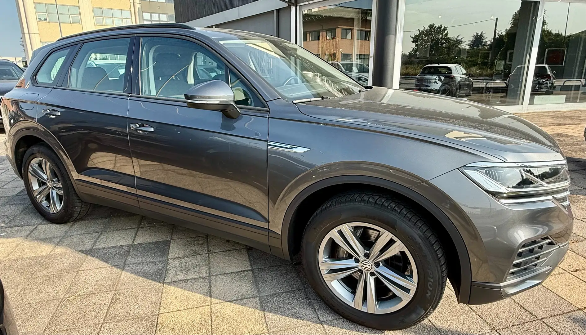 Volkswagen Touareg Touareg 3.0 V6 tdi Style 231cv tiptronic Grigio - 2