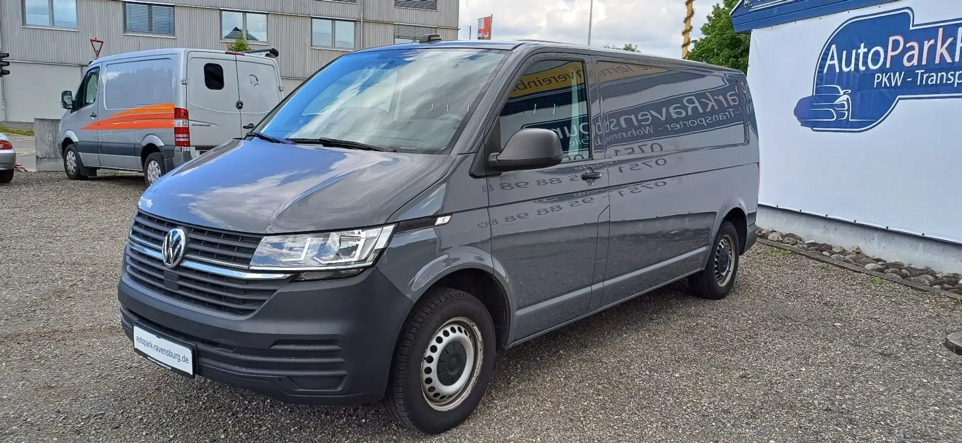 Volkswagen T6.1 Transporter KA lang Klima RFK Werkstattausb Gris - 1