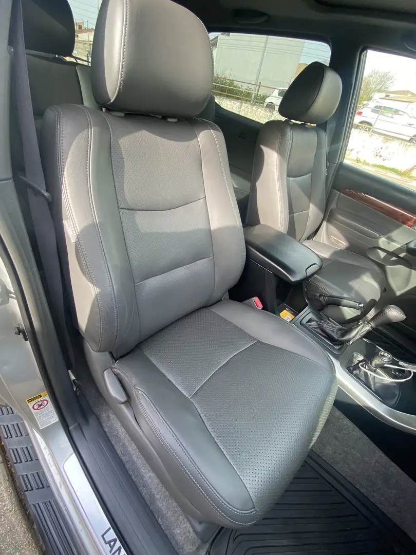 Toyota Land Cruiser Prado Executive - 1