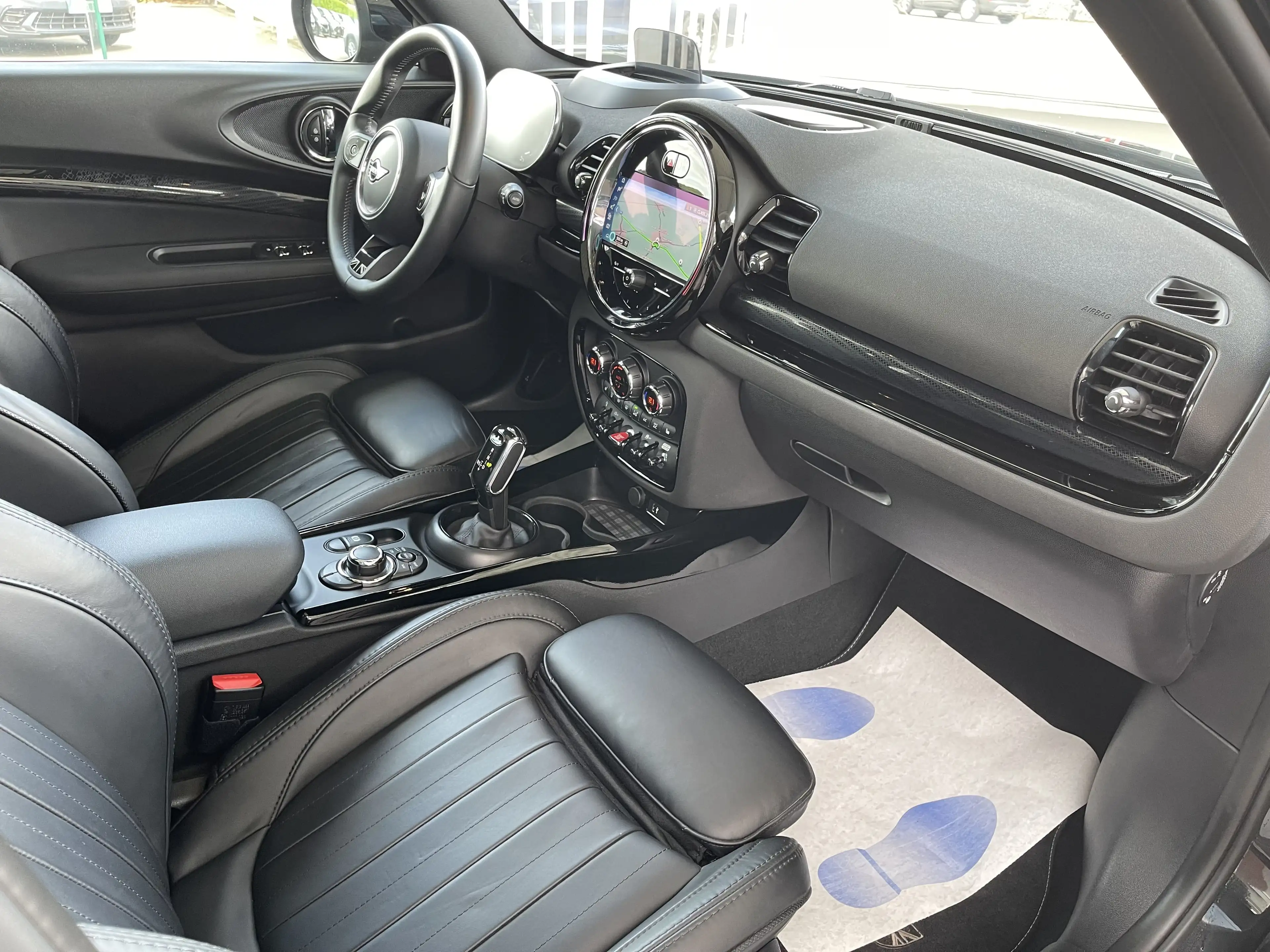 MINI Cooper Clubman 1.5iA *** GARANTIE + TOIT PANO + LED + GPS + CUIR *** — photo 9