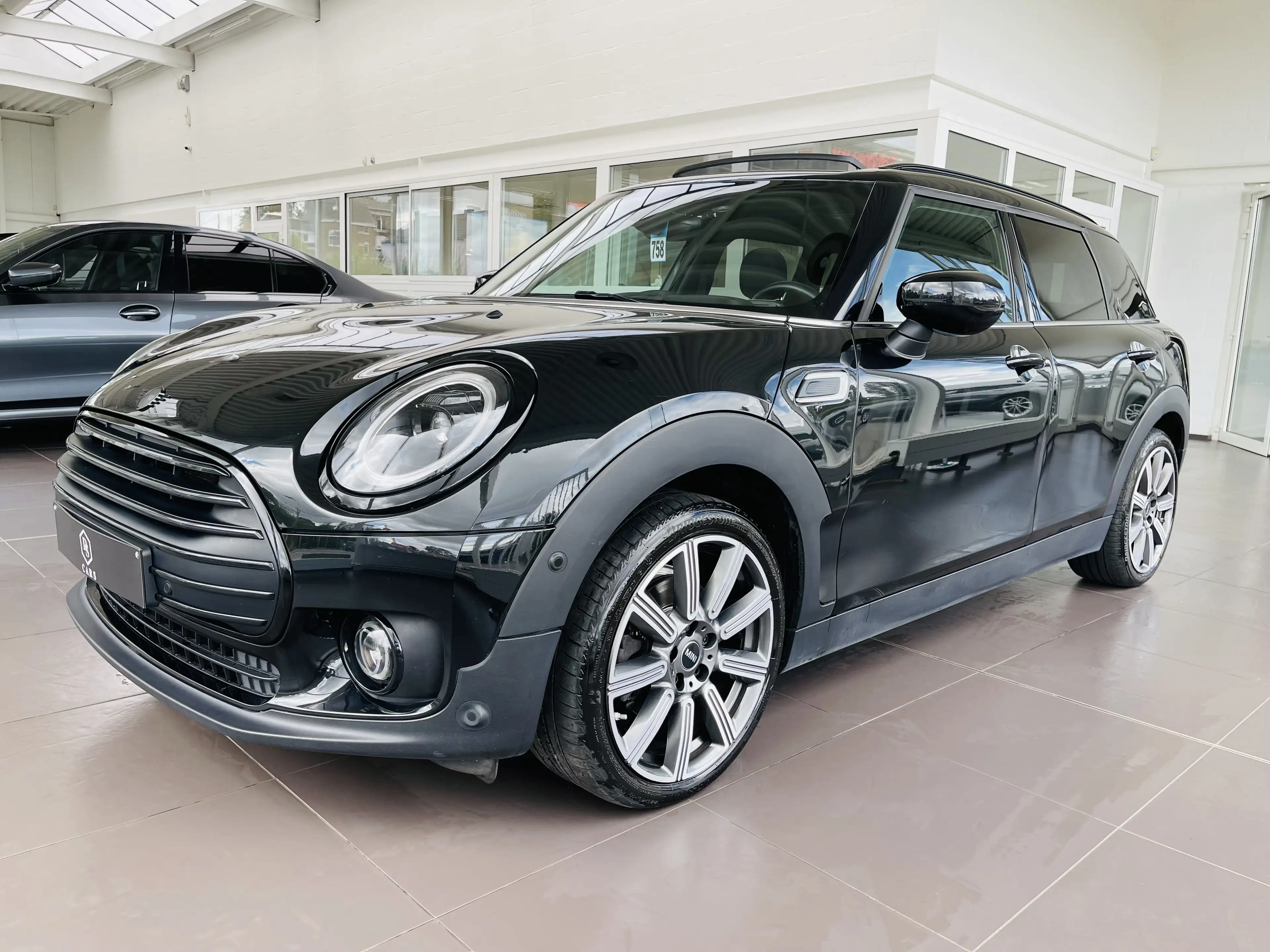 MINI Cooper Clubman 1.5iA *** GARANTIE + TOIT PANO + LED + GPS + CUIR ***