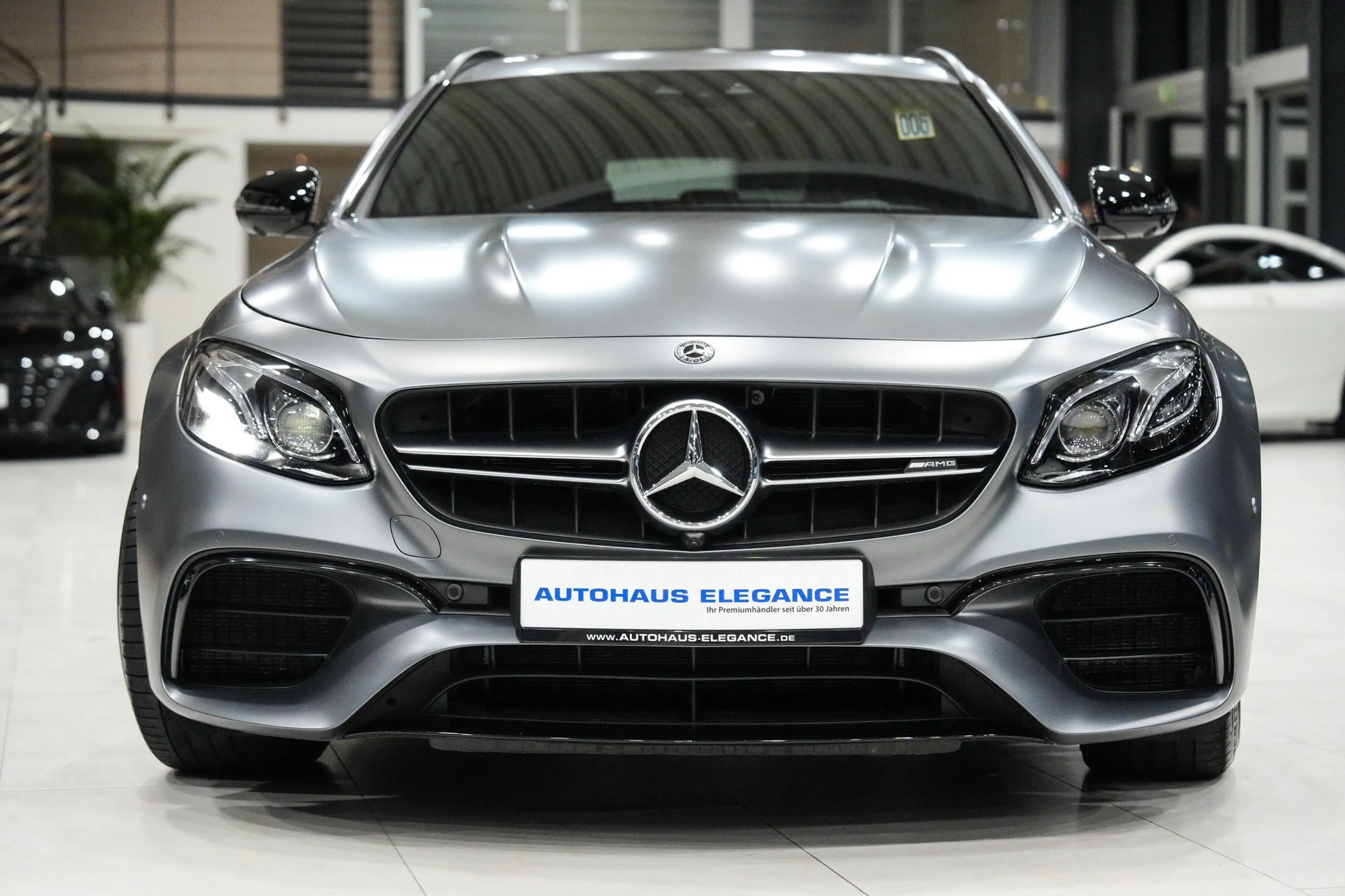 Mercedes-Benz E 63 AMG S 4Matic*KERAMIK*MAGNO*PERF.ABGAS*HEAD-UP*360 — photo 8
