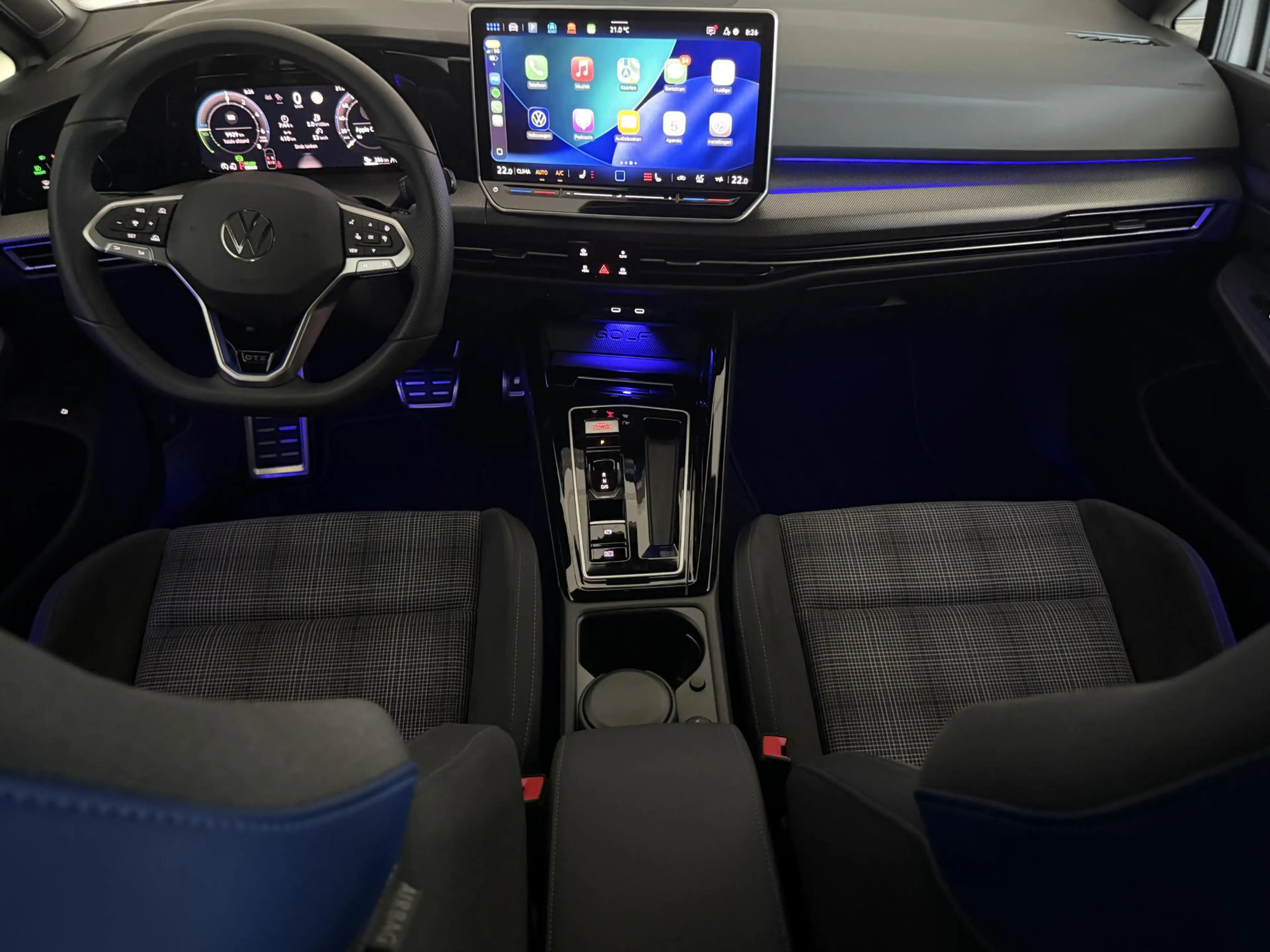 Volkswagen Golf GTE 1.5 eHybrid 272PK | Adaptive cruise | 360 | Head-u — photo 10