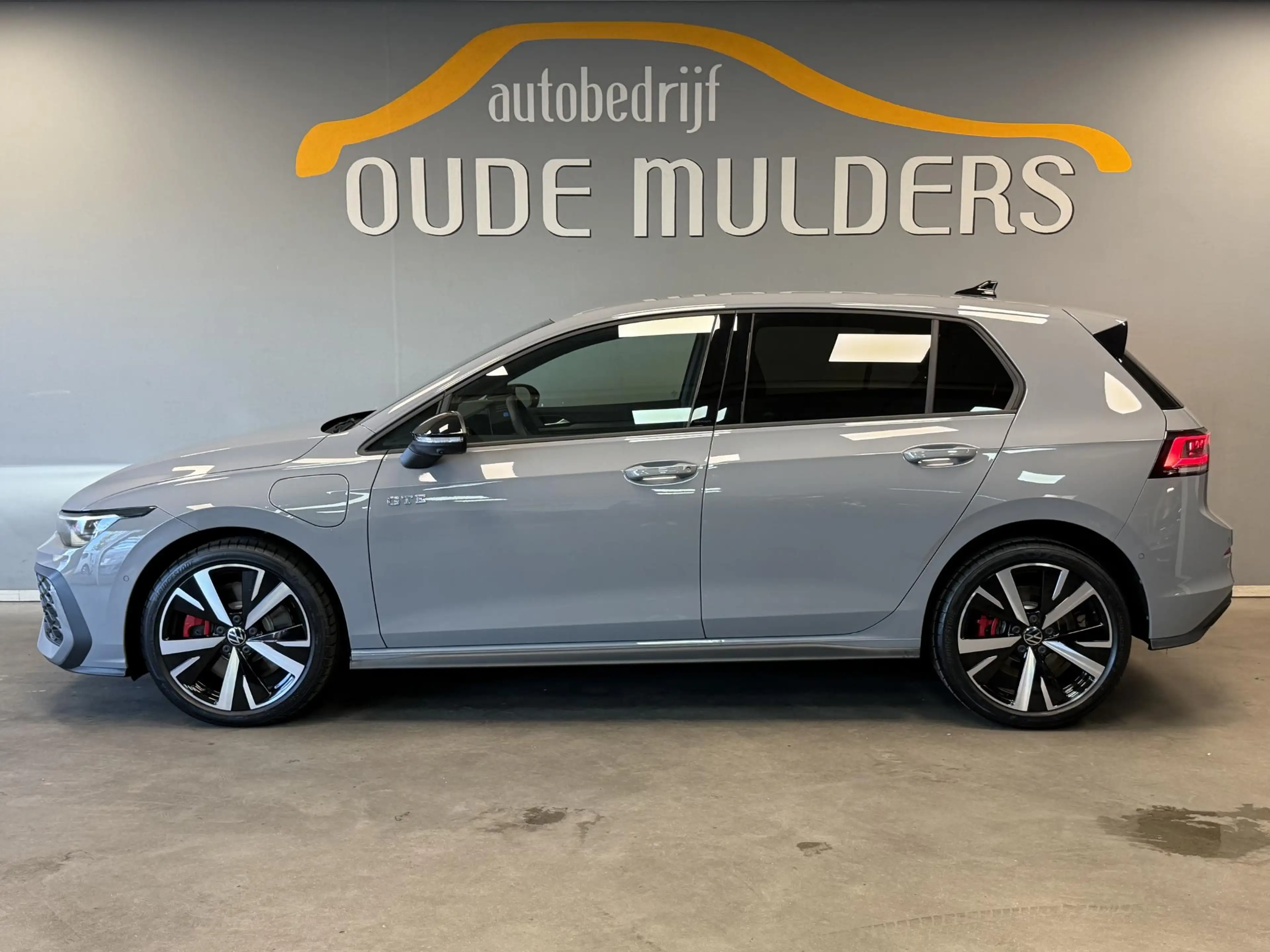 Volkswagen Golf GTE 1.5 eHybrid 272PK | Adaptive cruise | 360 | Head-u — photo 2