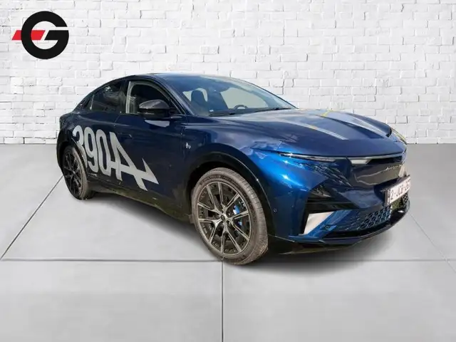 Alpine A390 view 3