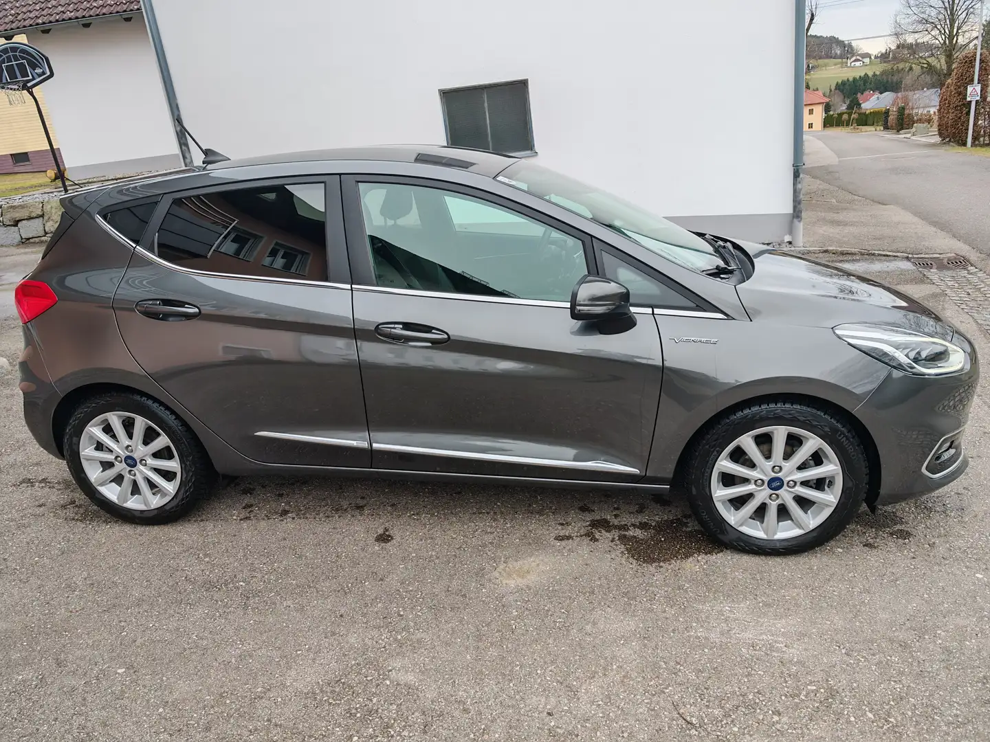 Ford Fiesta Fiesta Vignale 1,0 EcoBoost Start/Stop Vignale Grau - 1