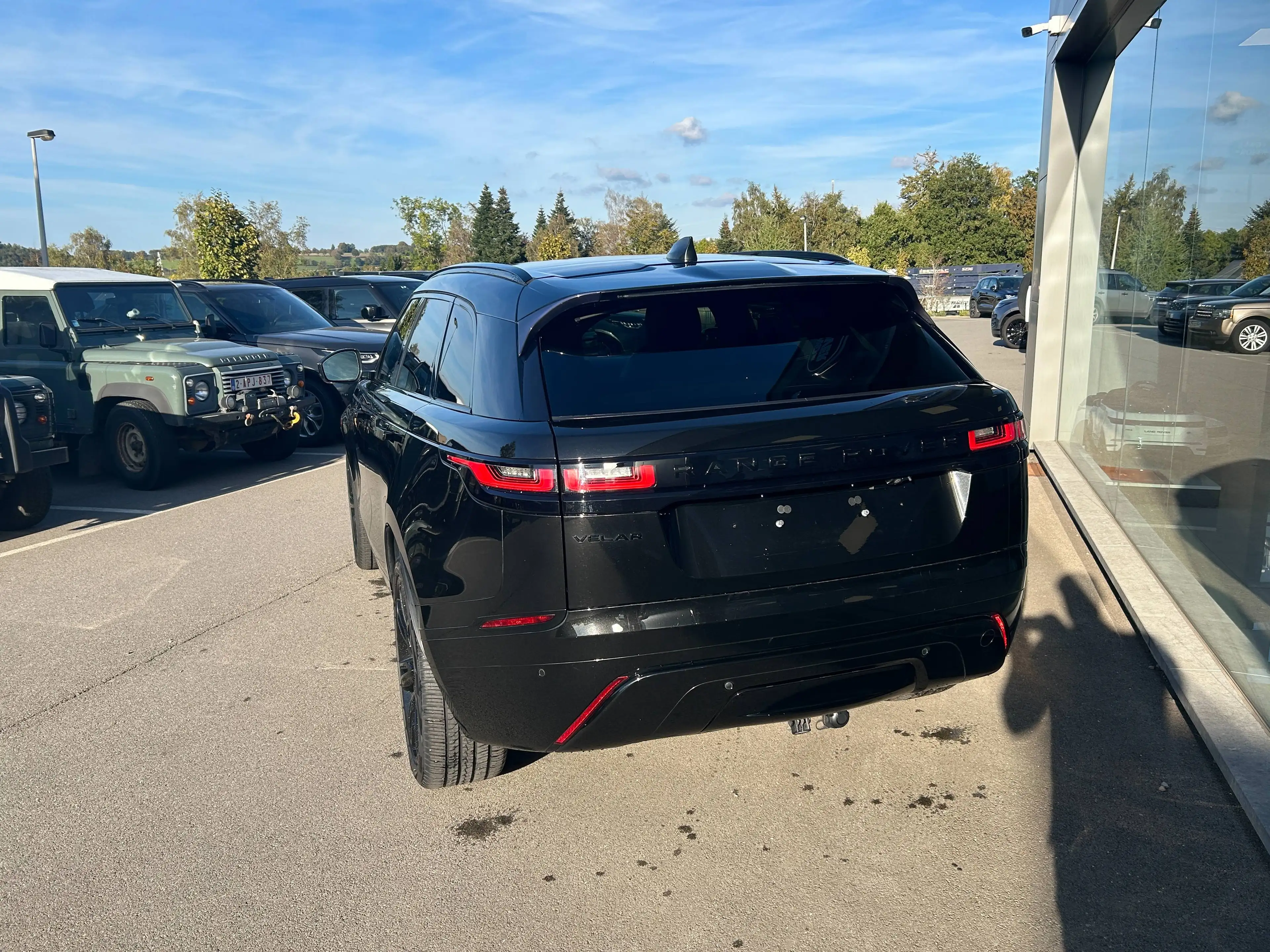 Land Rover Range Rover Velar Velar 2.0 TD4 R-Dynamic S — photo 4