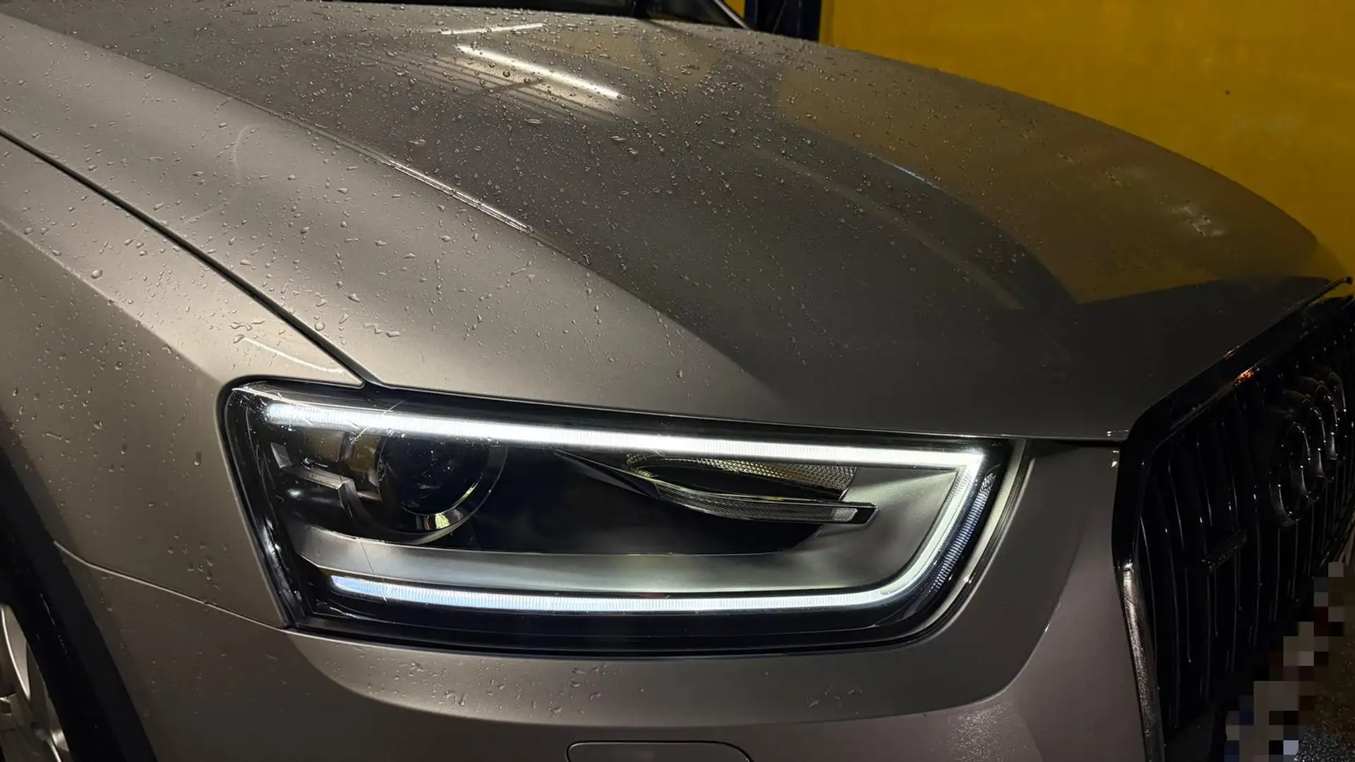 Audi Q3 2,0 TDI quattro DPF S-tronic - 2