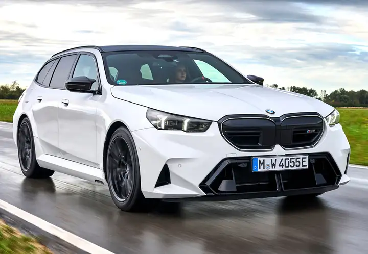 BMW M5 Touring 2026