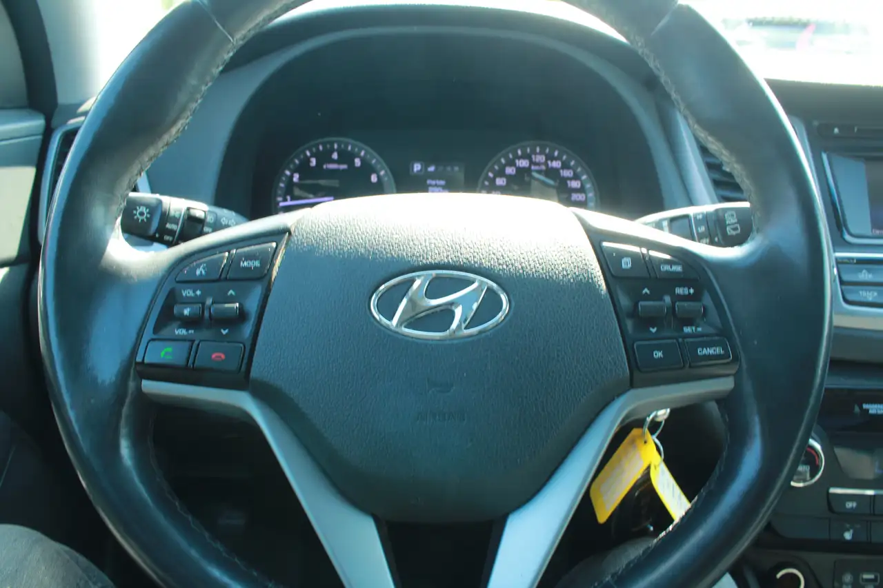 Hyundai TUCSON снимка Hyundai TUCSON