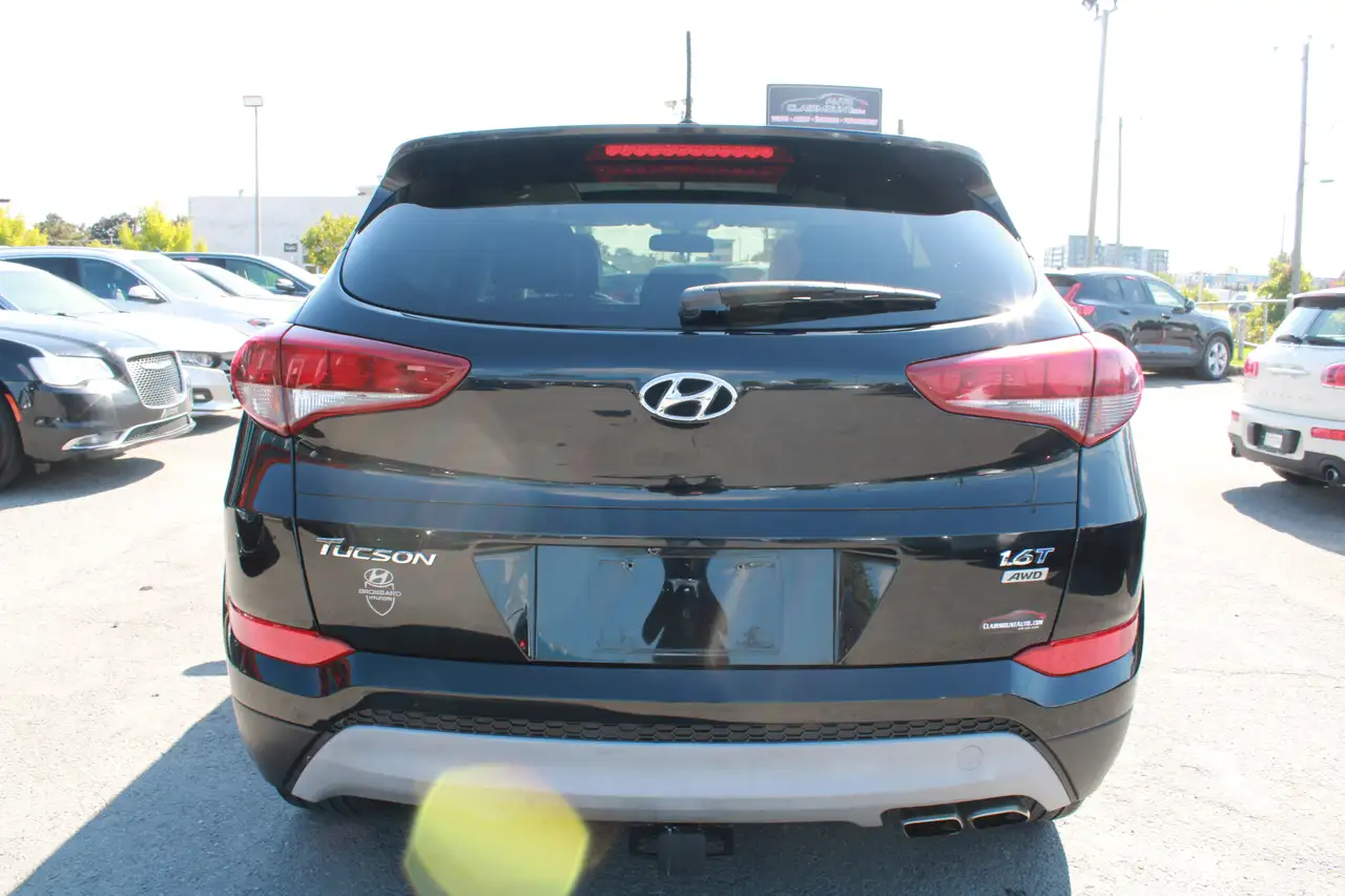 Hyundai TUCSON снимка Hyundai TUCSON